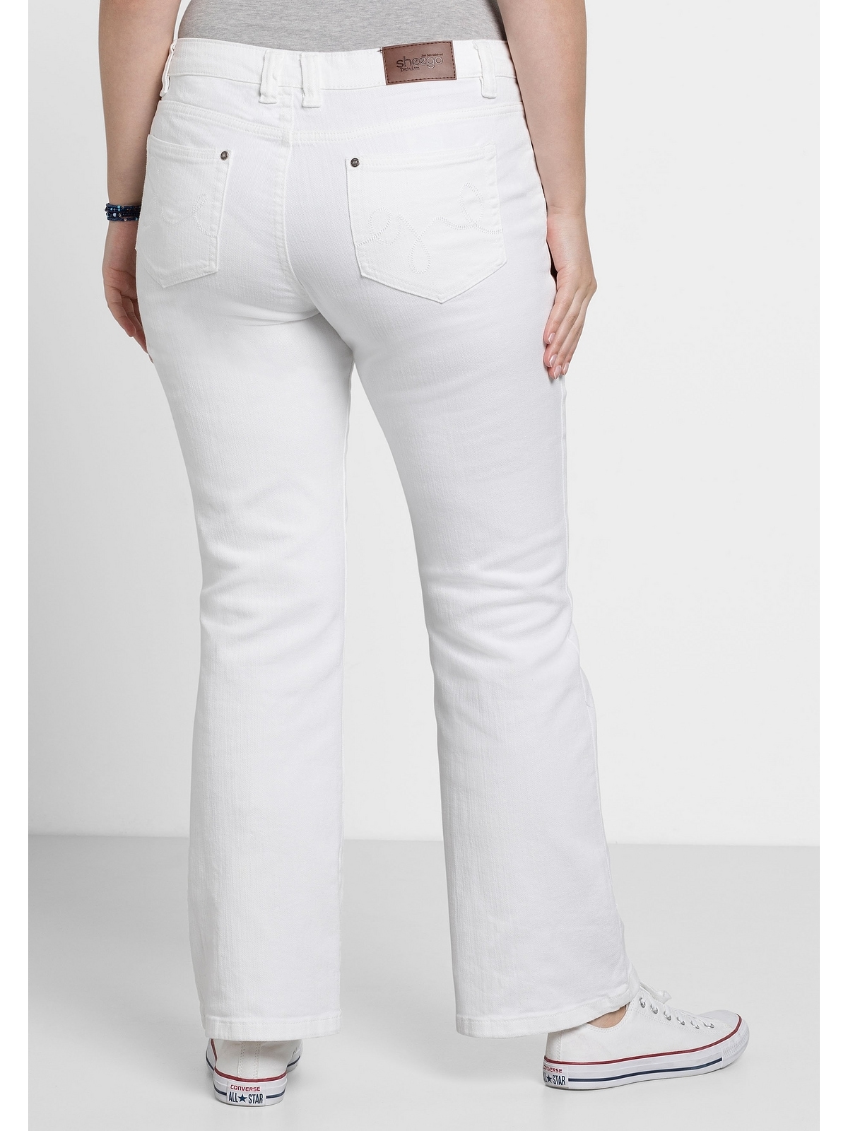 Sheego Bootcut-Jeans »Große Größen«, in 5-Pocket-Form, mit | Used-Effekten online walking I\'m