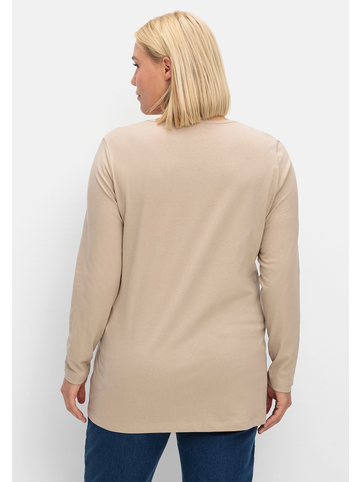 Sheego Longshirt »Große Größen«, mit aufgesetzten Taschen online kaufen |  I'm walking