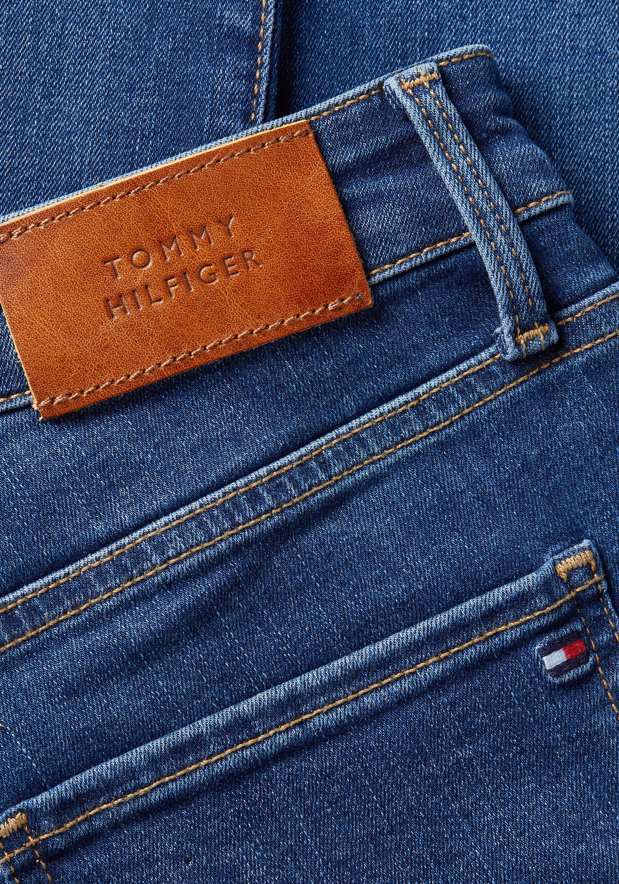 Tommy Hilfiger Skinny-fit-Jeans »TH FLEX HARLEM U SKINNY HW KAI«, mit  Lederlogopatch | I\'m walking