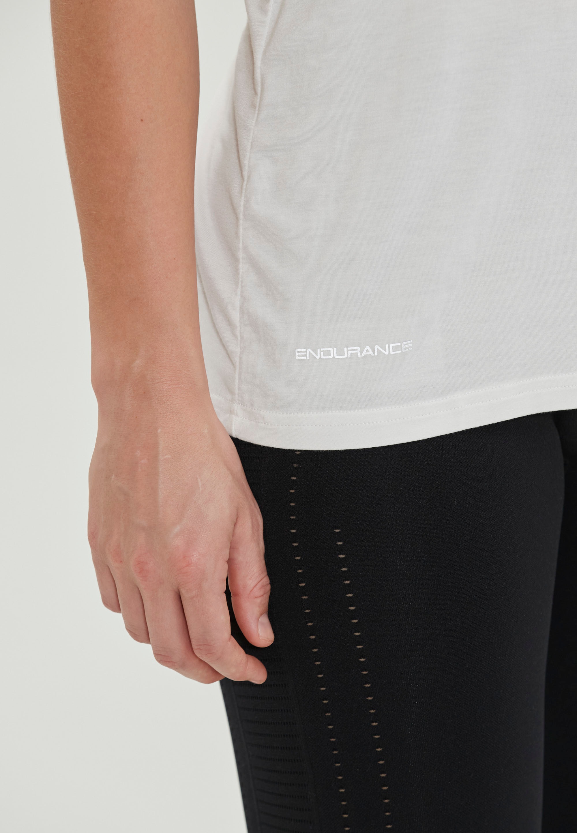 ENDURANCE Tanktop »SIVA«, mit natürlicher Atmungsaktivität kaufen