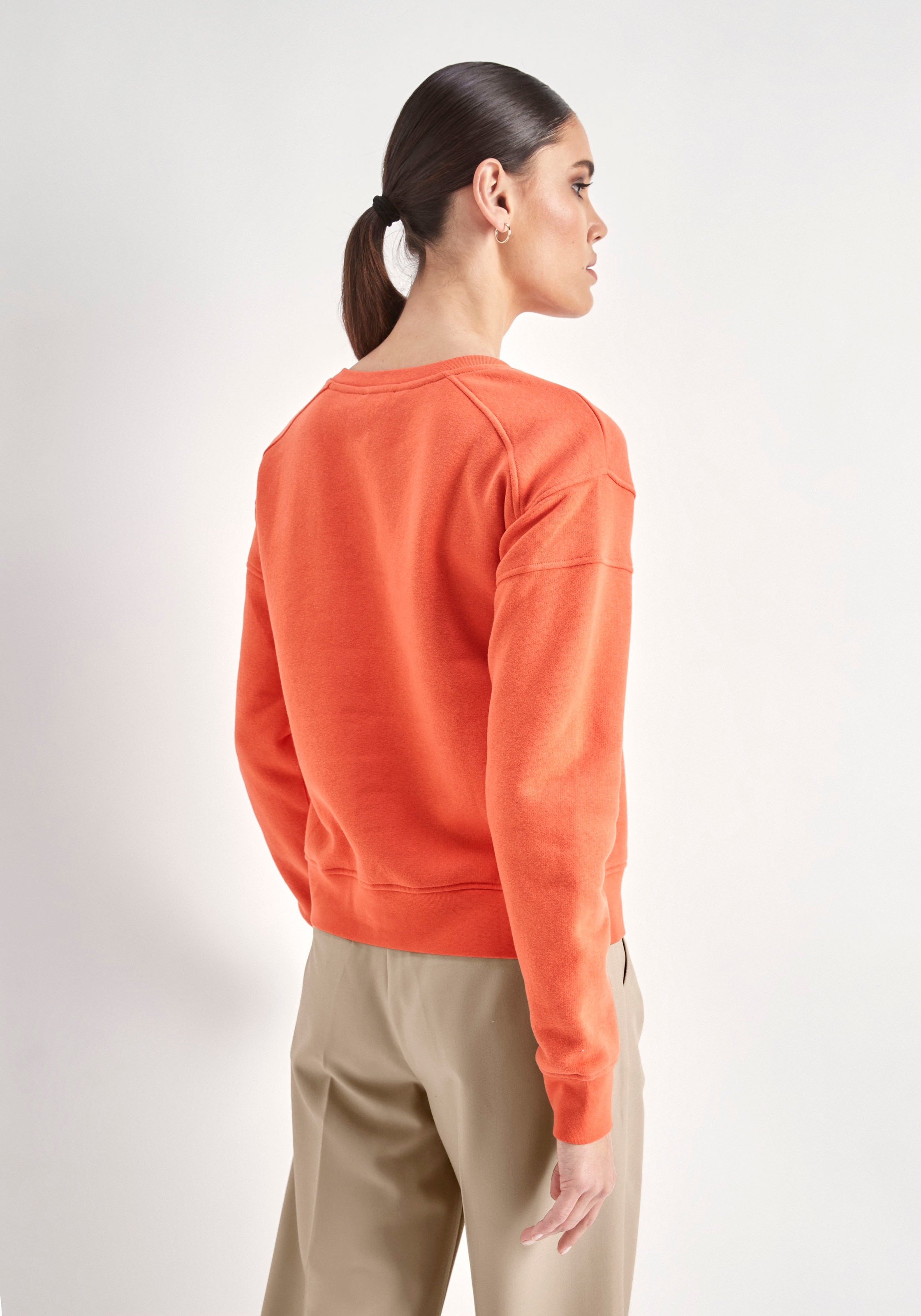 HECHTER PARIS Sweatshirt, mit dezenter Logostickerei auf der Brust shoppen  | I\'m walking