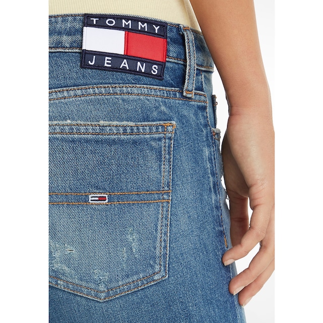 Tommy Jeans Schlagjeans, mit Tommy Jeans Logobadge online | I\'m walking
