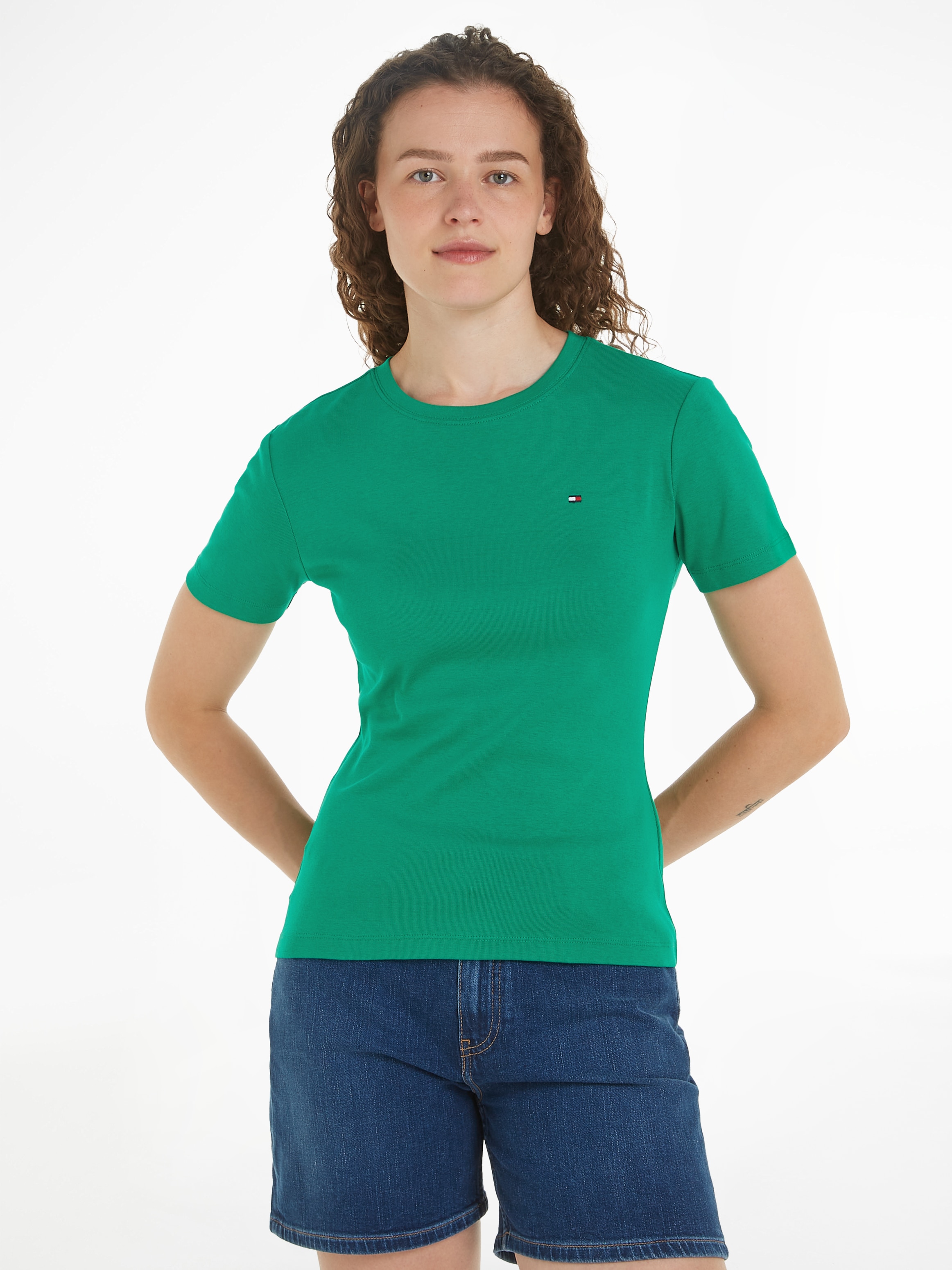 Tommy Hilfiger T-Shirt »NEW SLIM CODY C-NK SS«, mit Logostickerei kaufen | V-Shirts