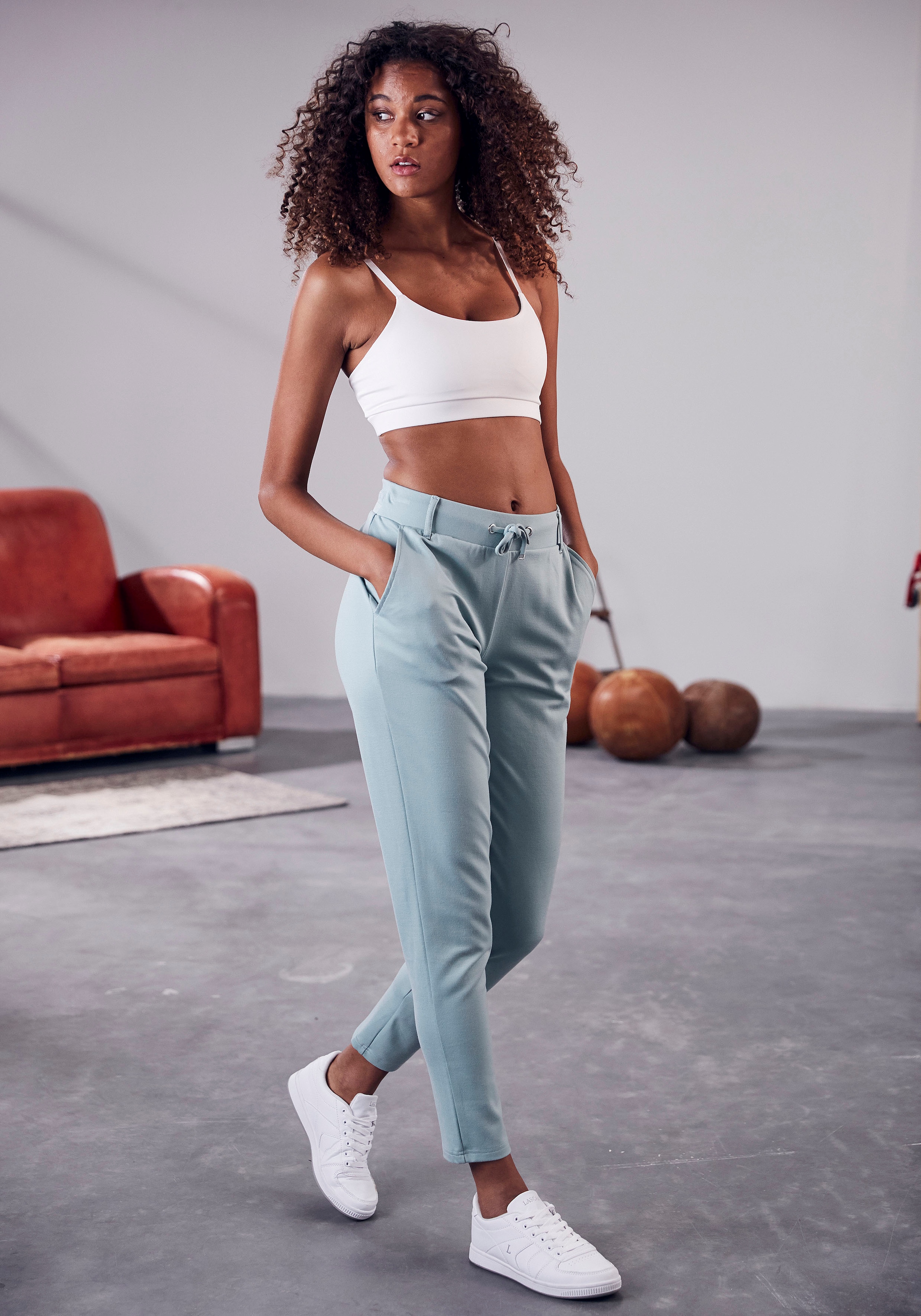 LASCANA Jogger Pants, mit Bund online Loungeanzug und (1 Gürtelschlaufen, tlg.), Loungewear, elastischem