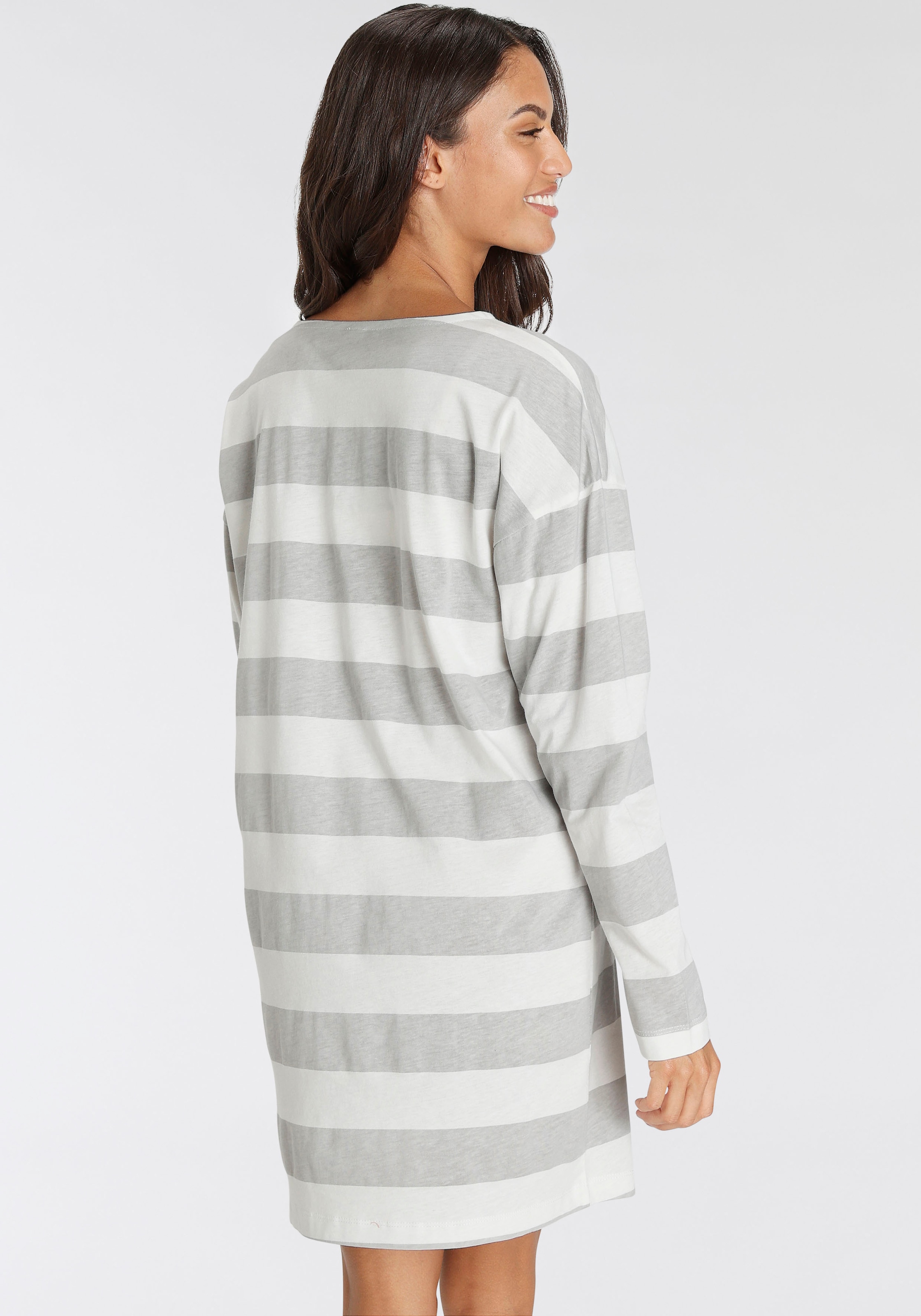 s.Oliver Nachthemd, in schönem walking Streifenmuster online kaufen | I\'m