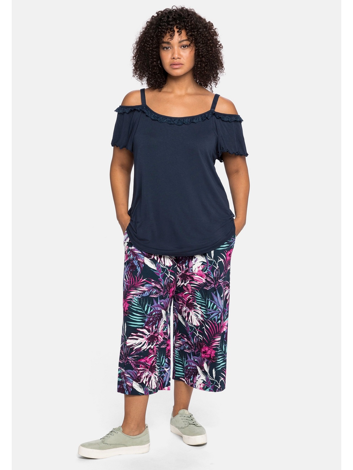 Sheego T-Shirt »Große Größen«, im mit Flügelärmeln Carmen-Stil bestellen