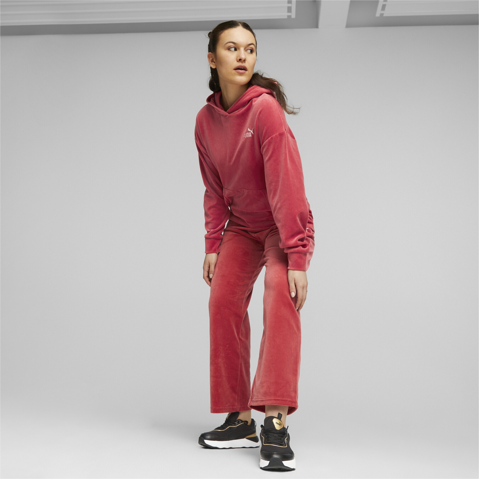 PUMA Sporthose »ESS+ Straight Leg-Hose Damen« online kaufen | I'm walking