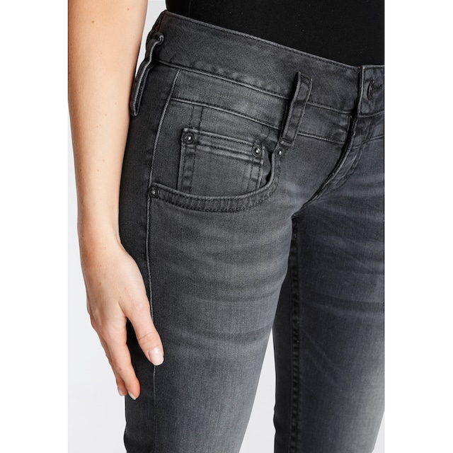 Herrlicher Slim-fit-Jeans »Pitch Slim Organic Denim Cashmere«, extra  komfortabel bestellen | I\'m walking