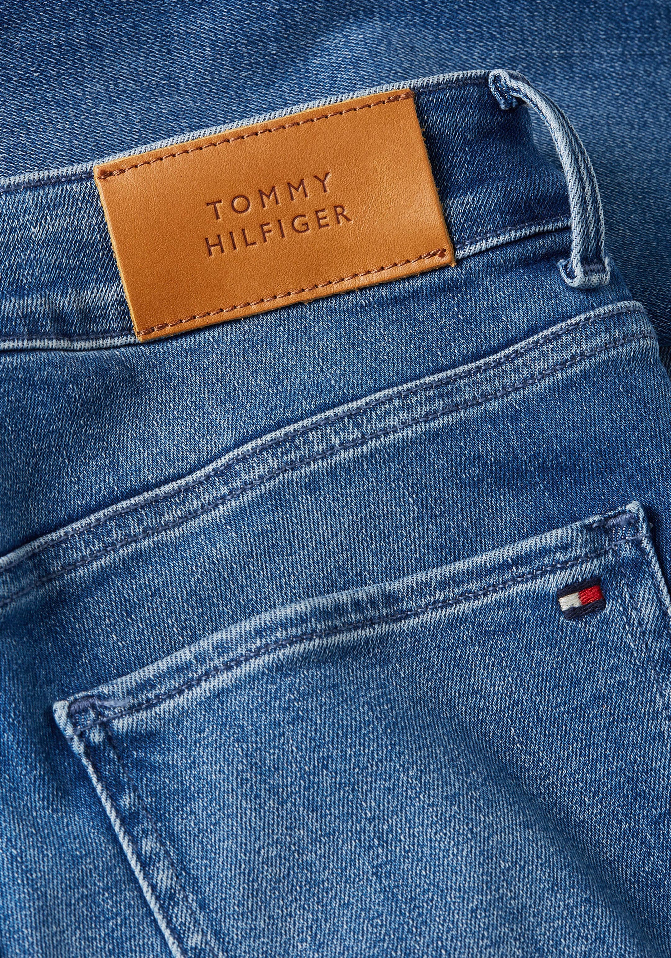 Tommy Hilfiger Skinny-fit-Jeans »TH FLEX SKINNY | I\'m bestellen NOA«, Hilfiger Logo-Badge U HW HARLEM mit walking Tommy