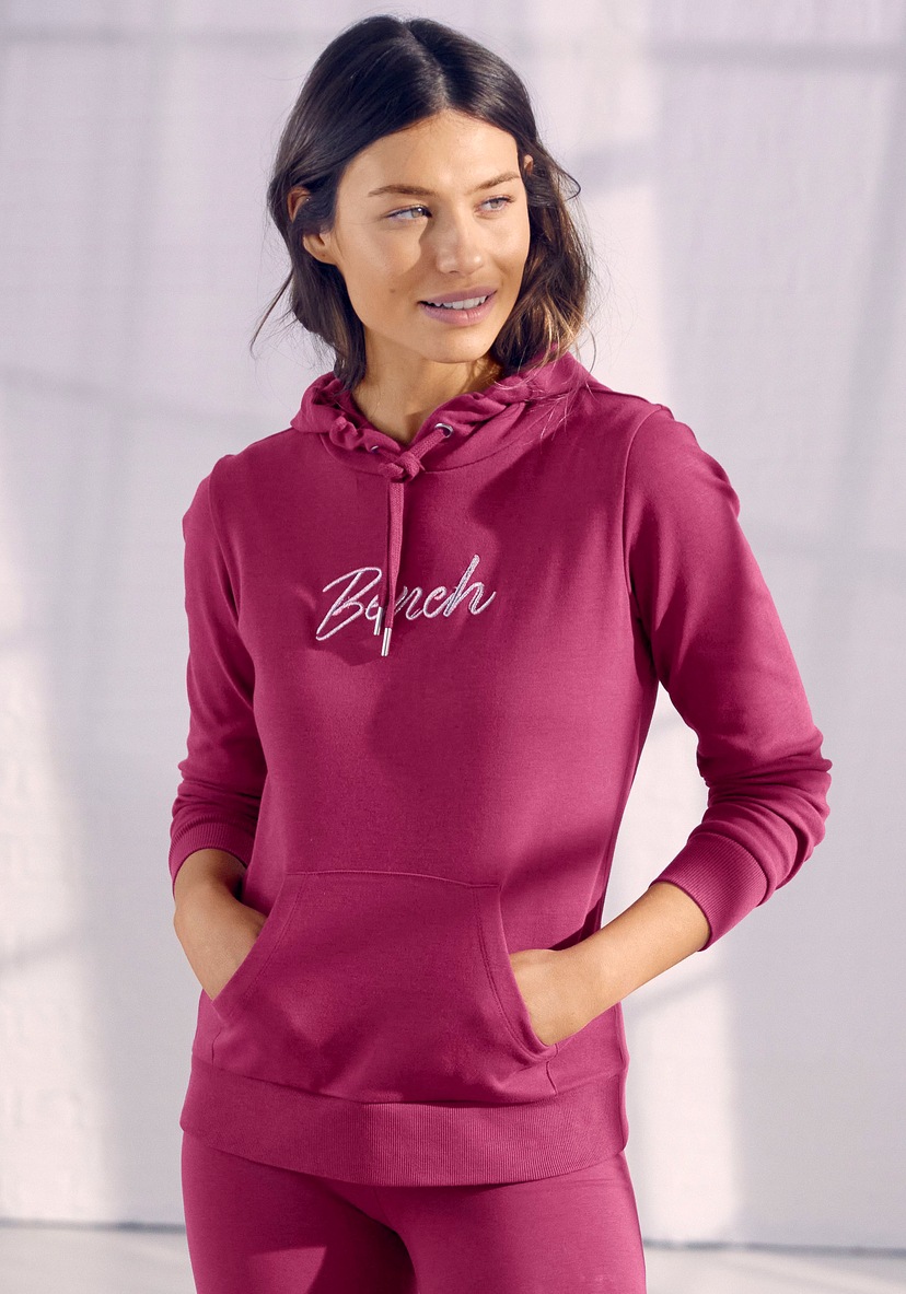 Bench. Loungewear Sweatshorts, mit online Loungeanzug glänzender Logostickerei, Loungewear