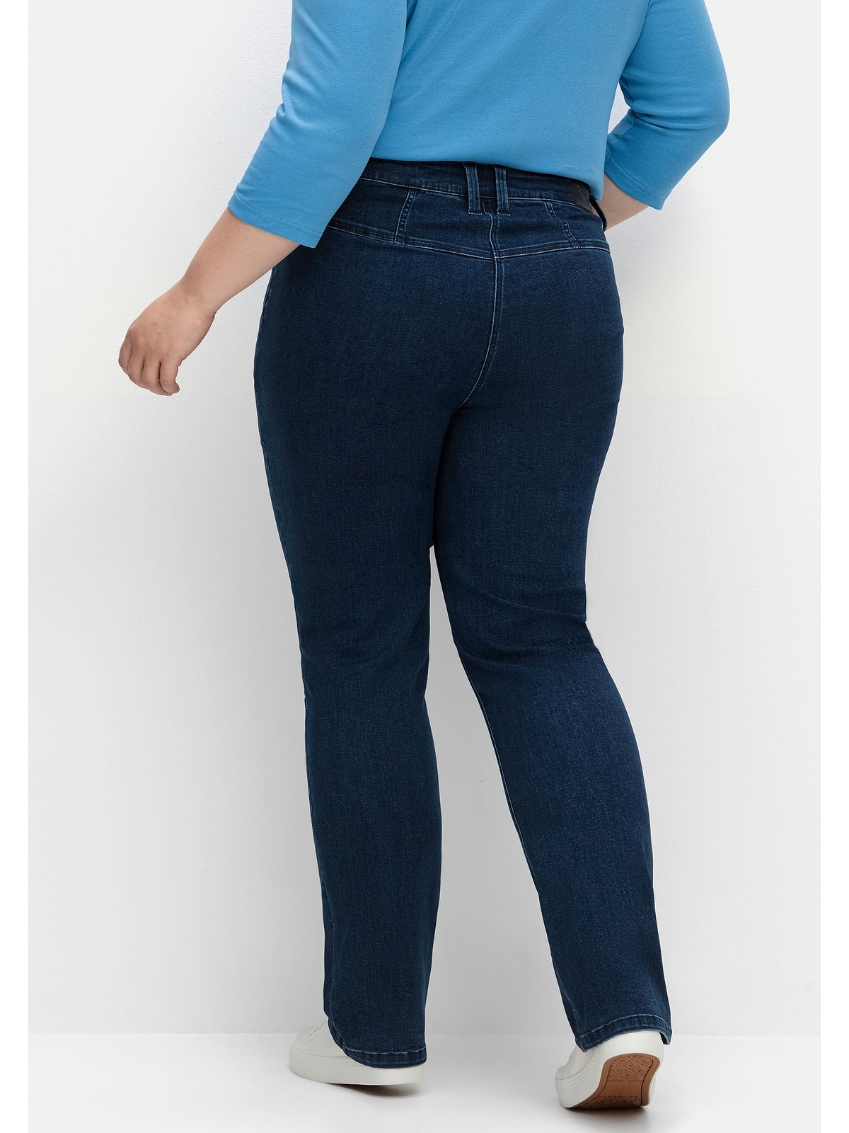 online Sheego mit Polyesterfasern recycled Jeans Größen«, | REPREVE® I\'m walking Gerade »Große
