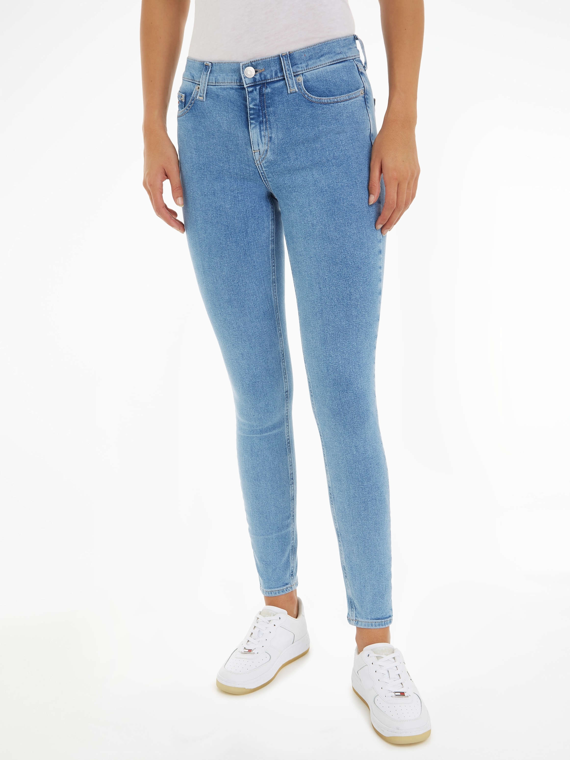 Skinny-fit-Jeans, I\'m und Logostickerei Tommy shoppen | Jeans Logobadge walking mit