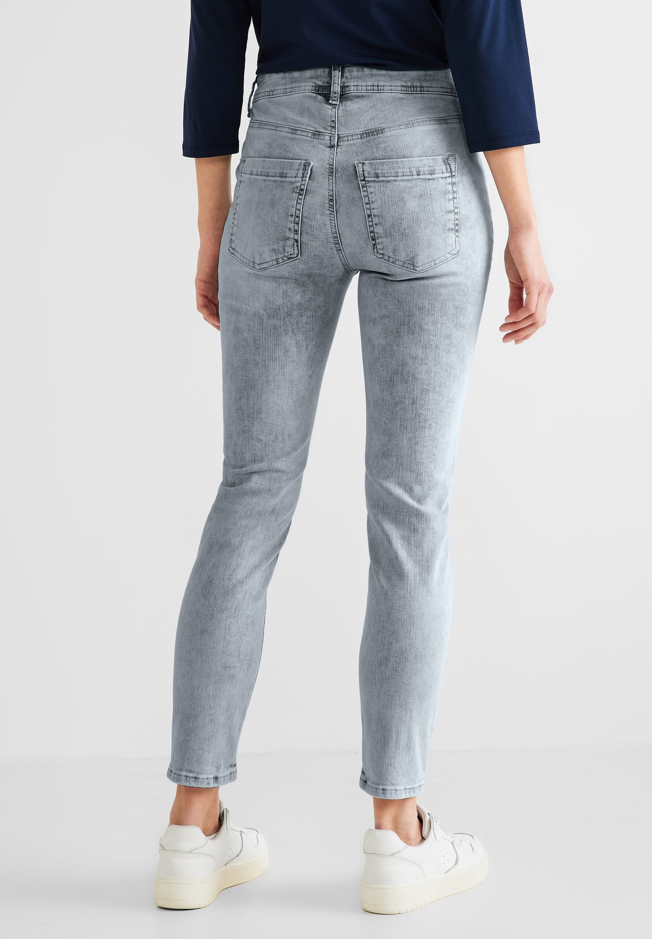 STREET ONE online | 4-Pocket Style Jeans, Gerade I\'m walking