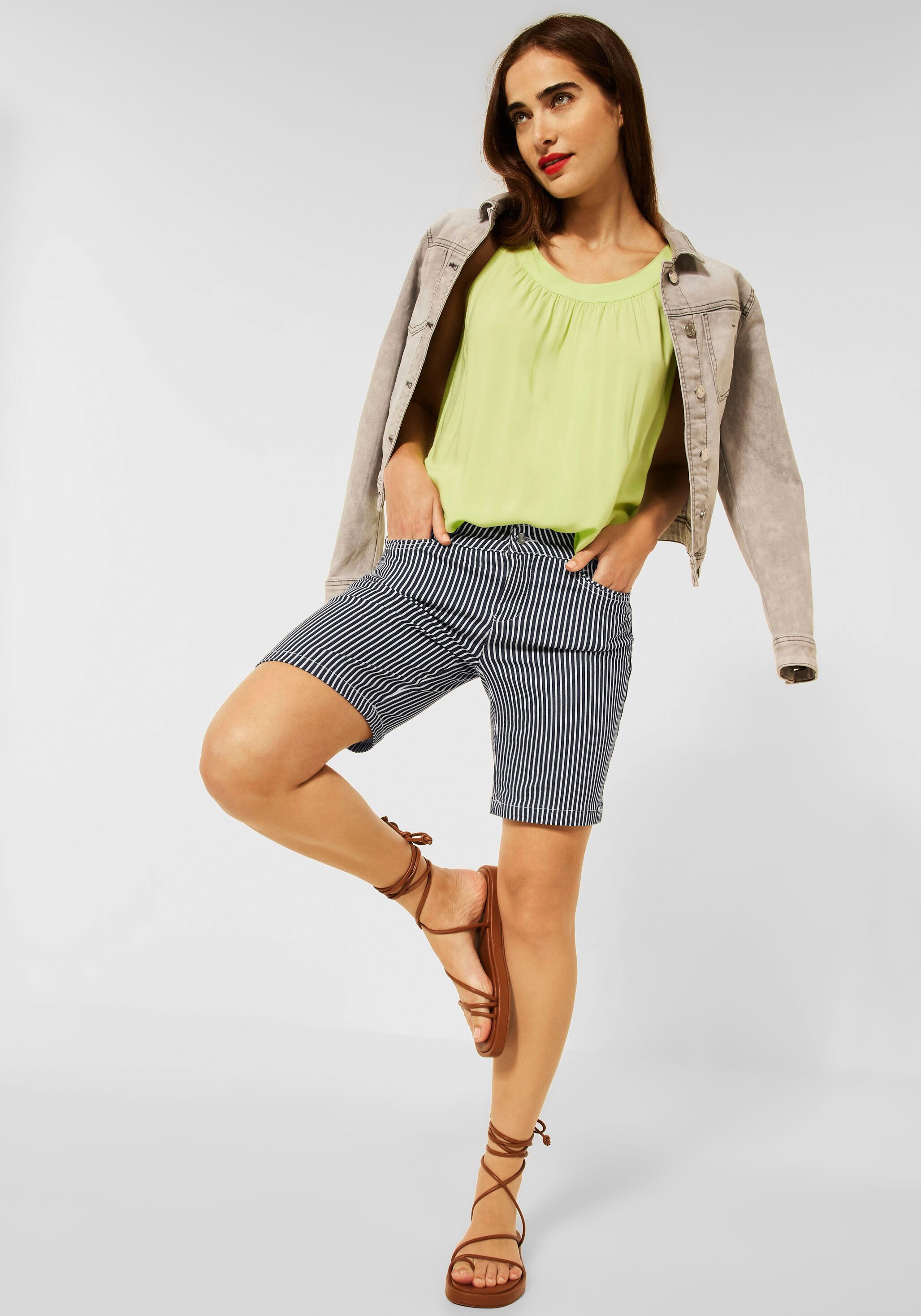 style yulius street one