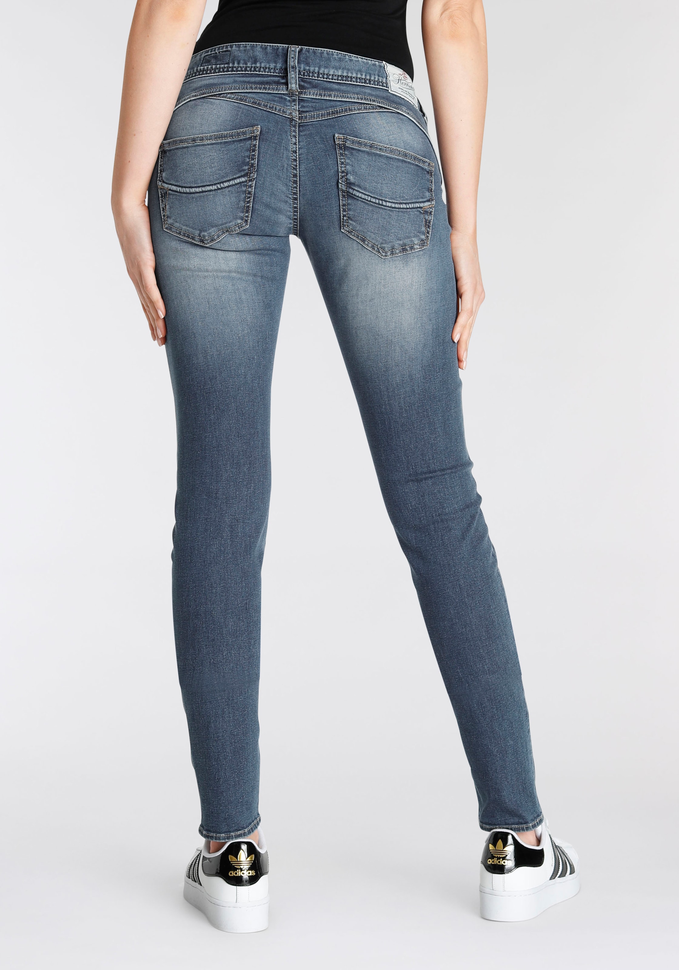 Herrlicher Slim-fit-Jeans »Gila Slim Organic Technology dank Denim«, umweltfreundlich kaufen Kitotex