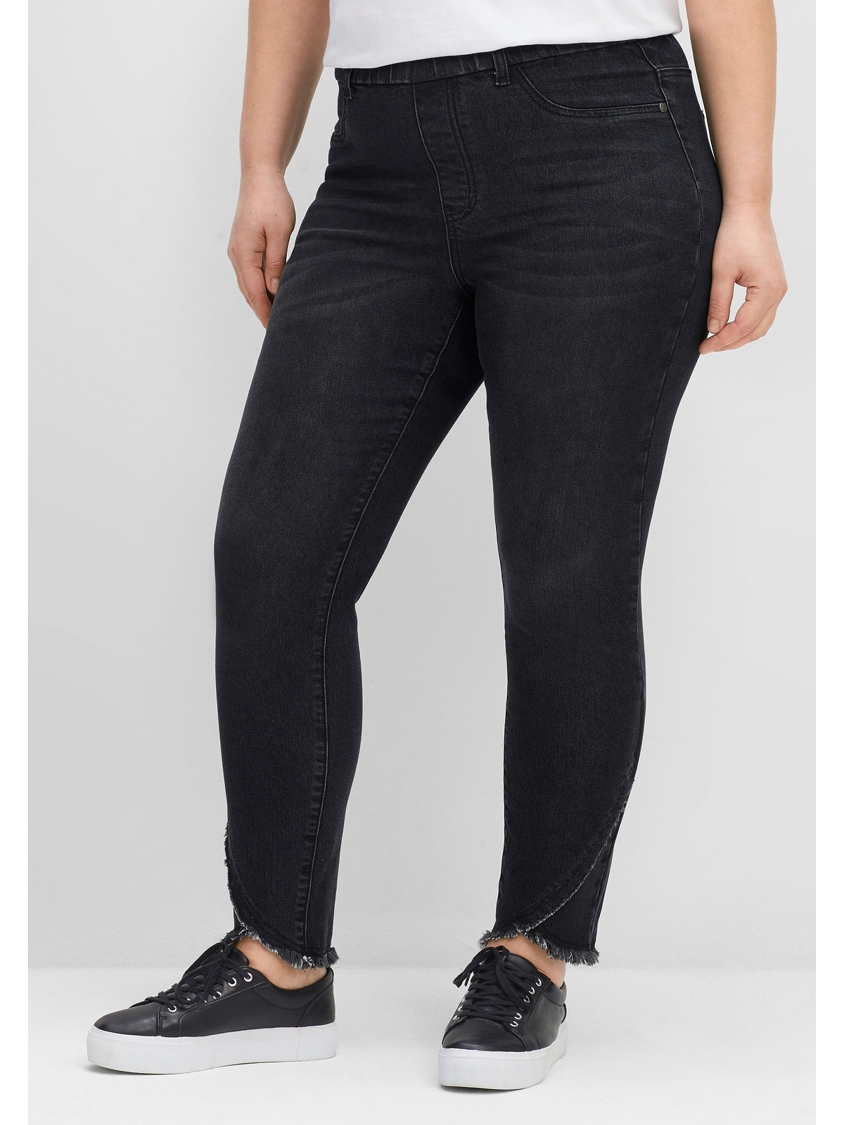 Sheego Stretch-Jeans »Große Größen«, mit Gummibund und Fransensaum  bestellen