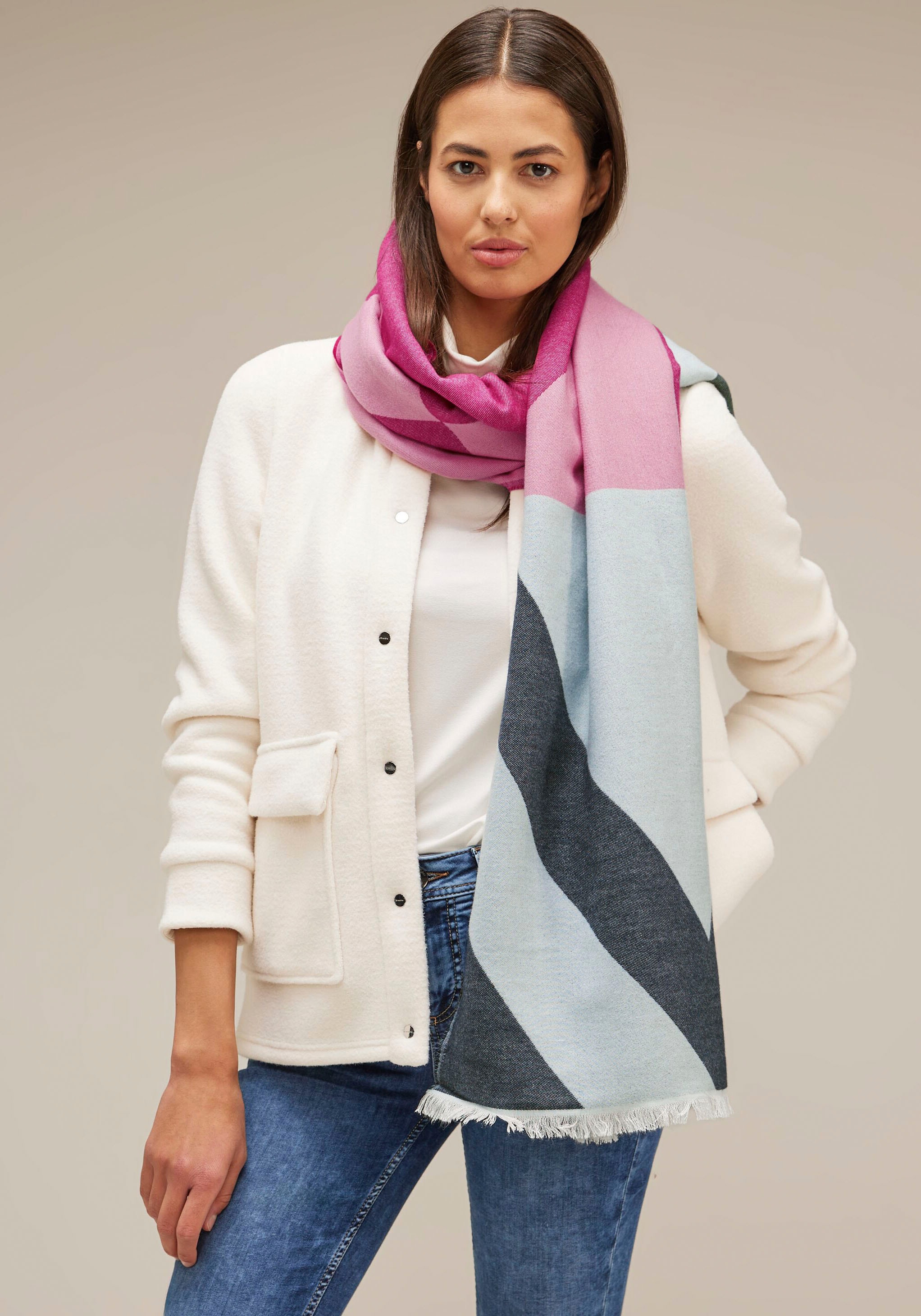 STREET ONE Schal, mit mehrfarbigem Ikat-Muster online kaufen | I\'m walking