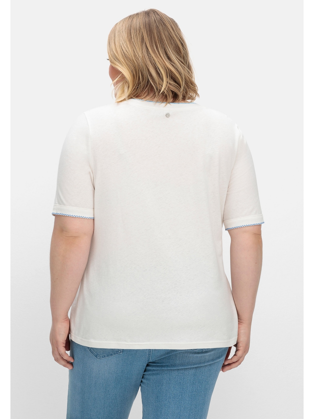 Sheego T-Shirt »Große Größen«, mit Stickerei, im Leinen-Baumwoll-Mix kaufen  | I'm walking