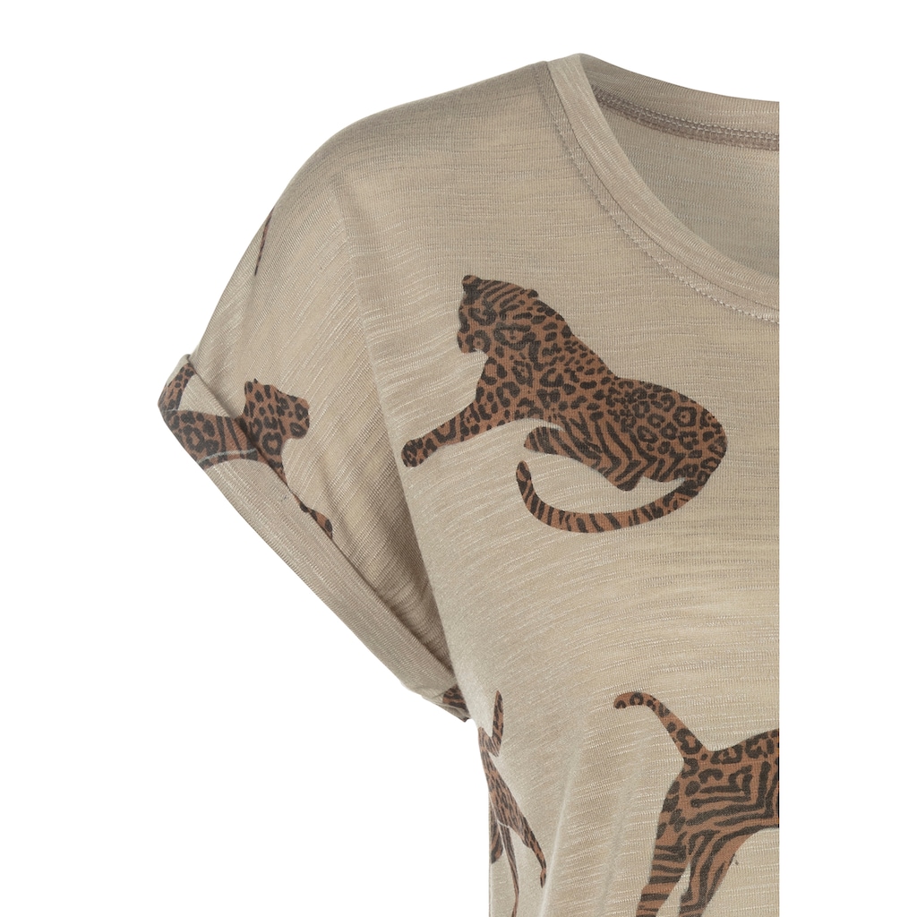 LASCANA Kurzarmshirt, mit Leoparden-Motiv