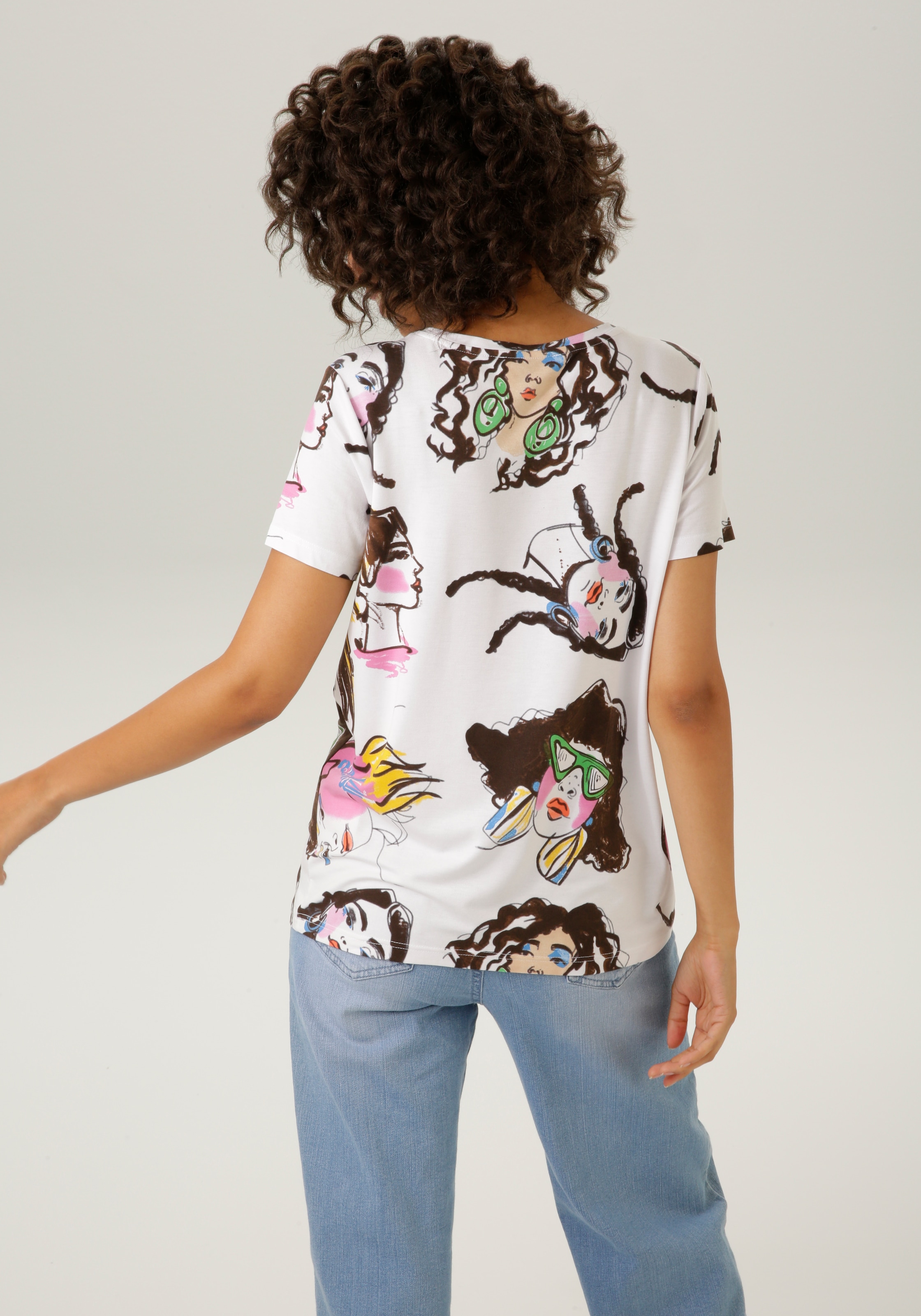 Aniston CASUAL T-Shirt, mit extravaganten Köpfen bedruckt - NEUE KOLLEKTION  | I\'m walking