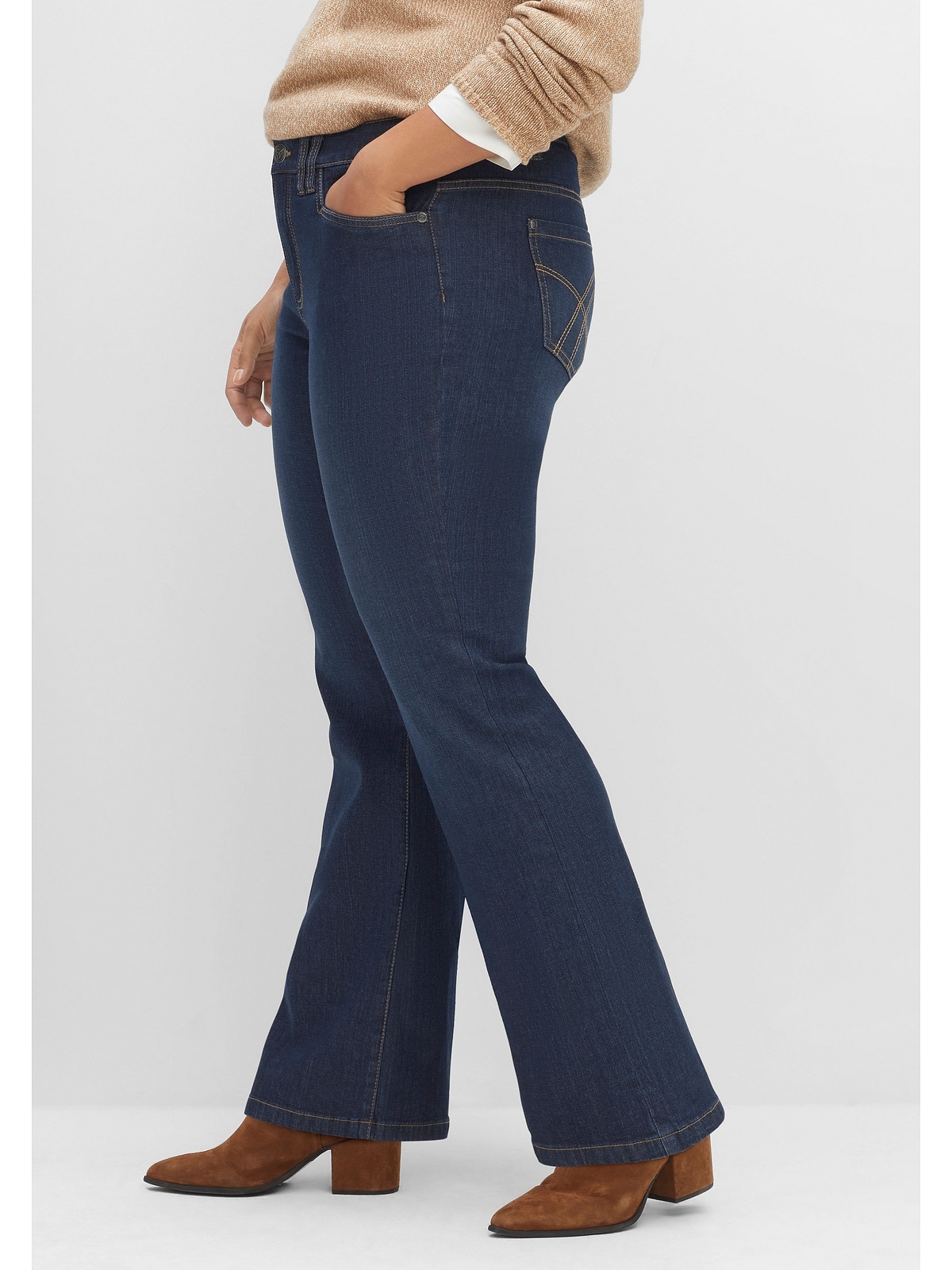 Sheego Bootcut-Jeans »Große Größen«, mit Kontrastnähten I\'m walking | kaufen