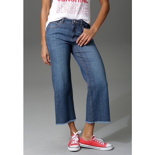mit Aniston Beinabschluss CASUAL kaufen walking 7/8-Jeans, leicht I\'m ausgefranstem |