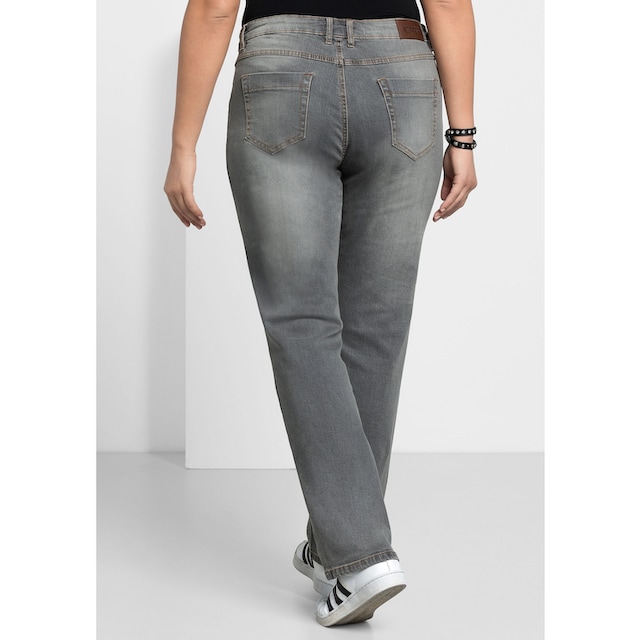 Sheego Stretch-Jeans »Große Größen«, »Die Gerade« mit Used-Effekten kaufen  | I'm walking