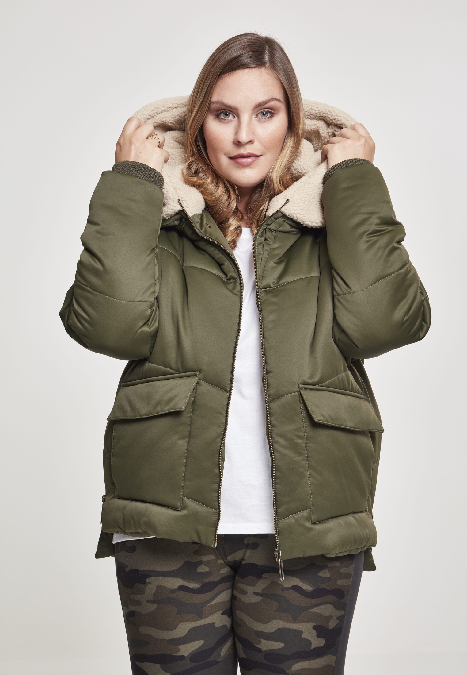 ohne kaufen St.), Hooded Winterjacke URBAN CLASSICS Ladies Jacket«, (1 Sherpa »Damen Kapuze