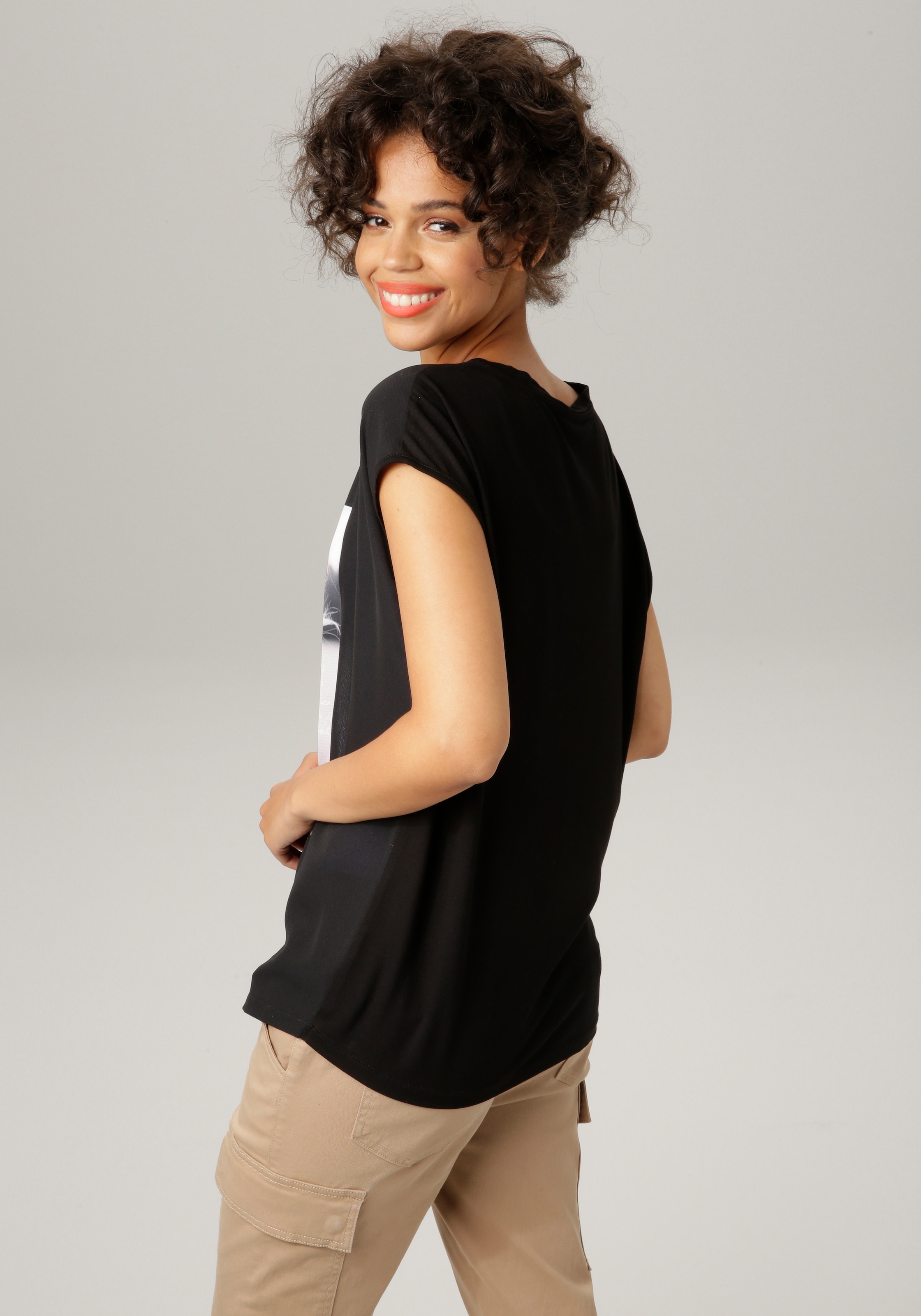 CASUAL T-Shirt, mit verträumten Frontdruck walking Aniston I\'m | online