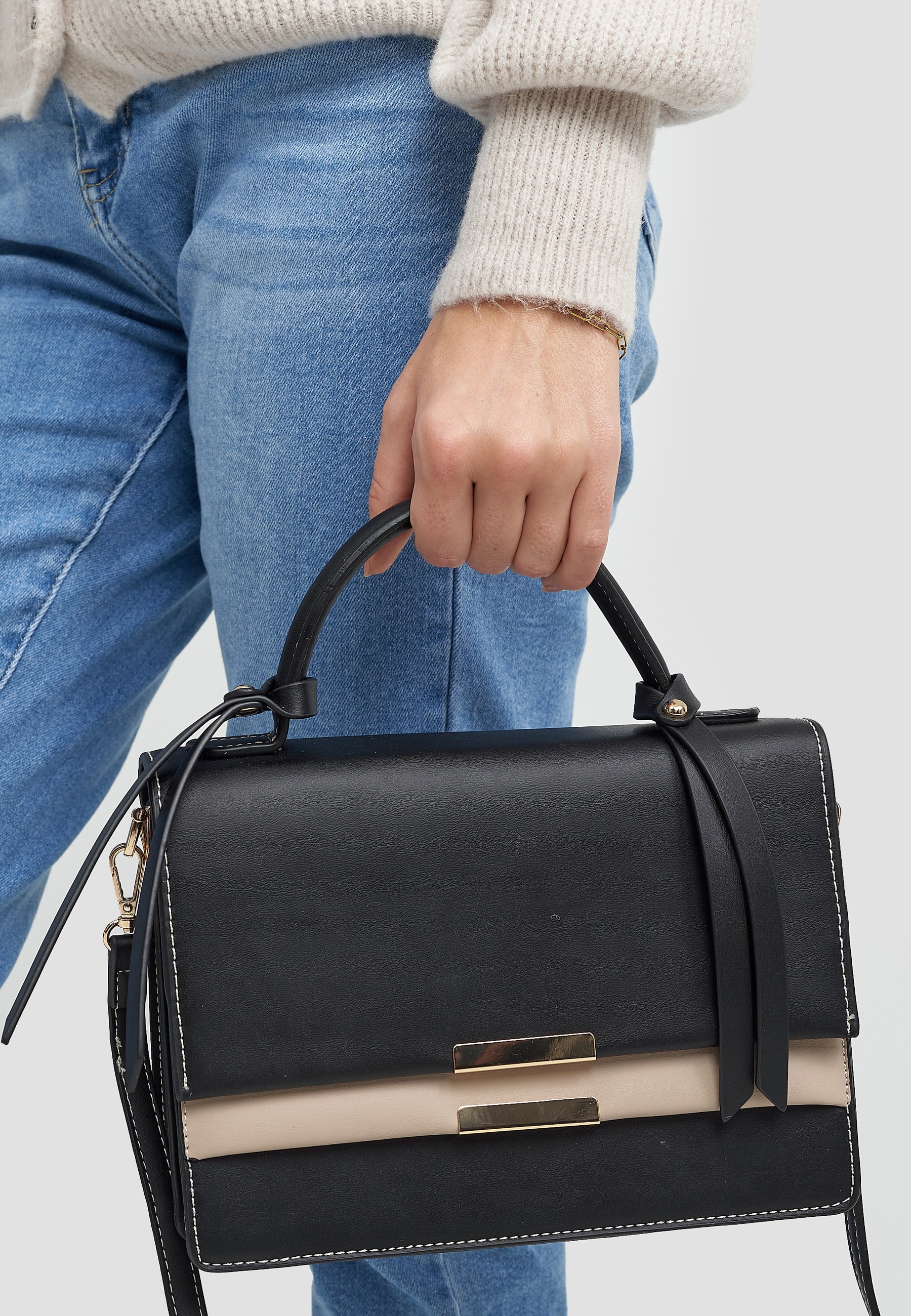Emma & Kelly Schultertasche, im edlen Design mit abnehmbarem Schulterband