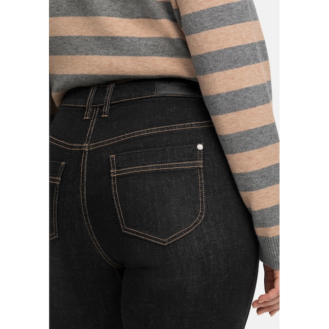 Sheego Bootcut-Jeans »Große Größen«, mit Used-Effekten, extralang online |  I\'m walking