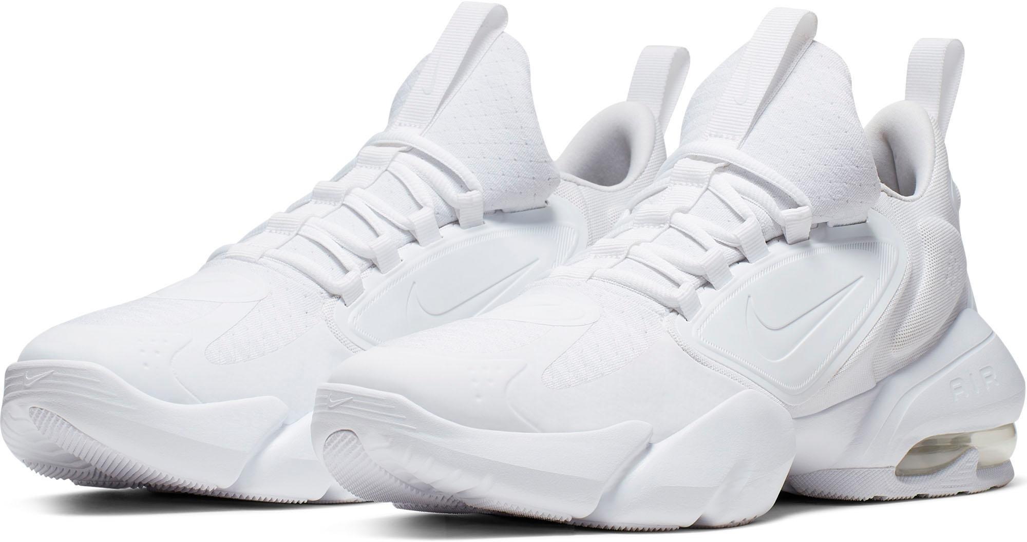 Nike Sneaker »Air Max Alpha Savage« online kaufen | imwalking.de
