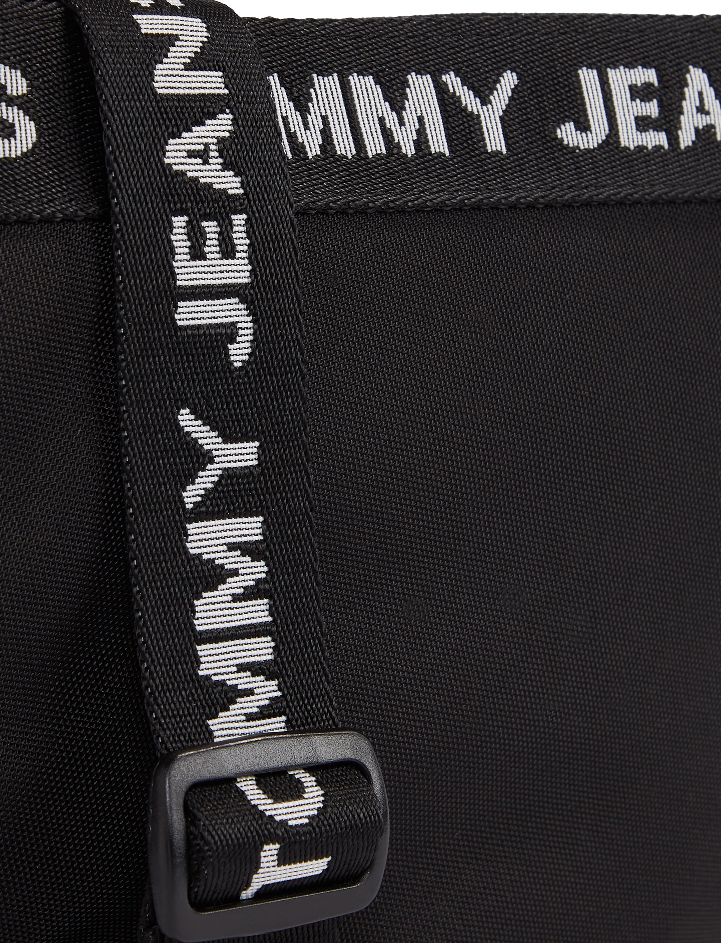 Tommy Jeans Umhängetasche »TJW ESSENTIAL MOON BAG«, mit schönem  Logoschriftzug kaufen | I\'m walking