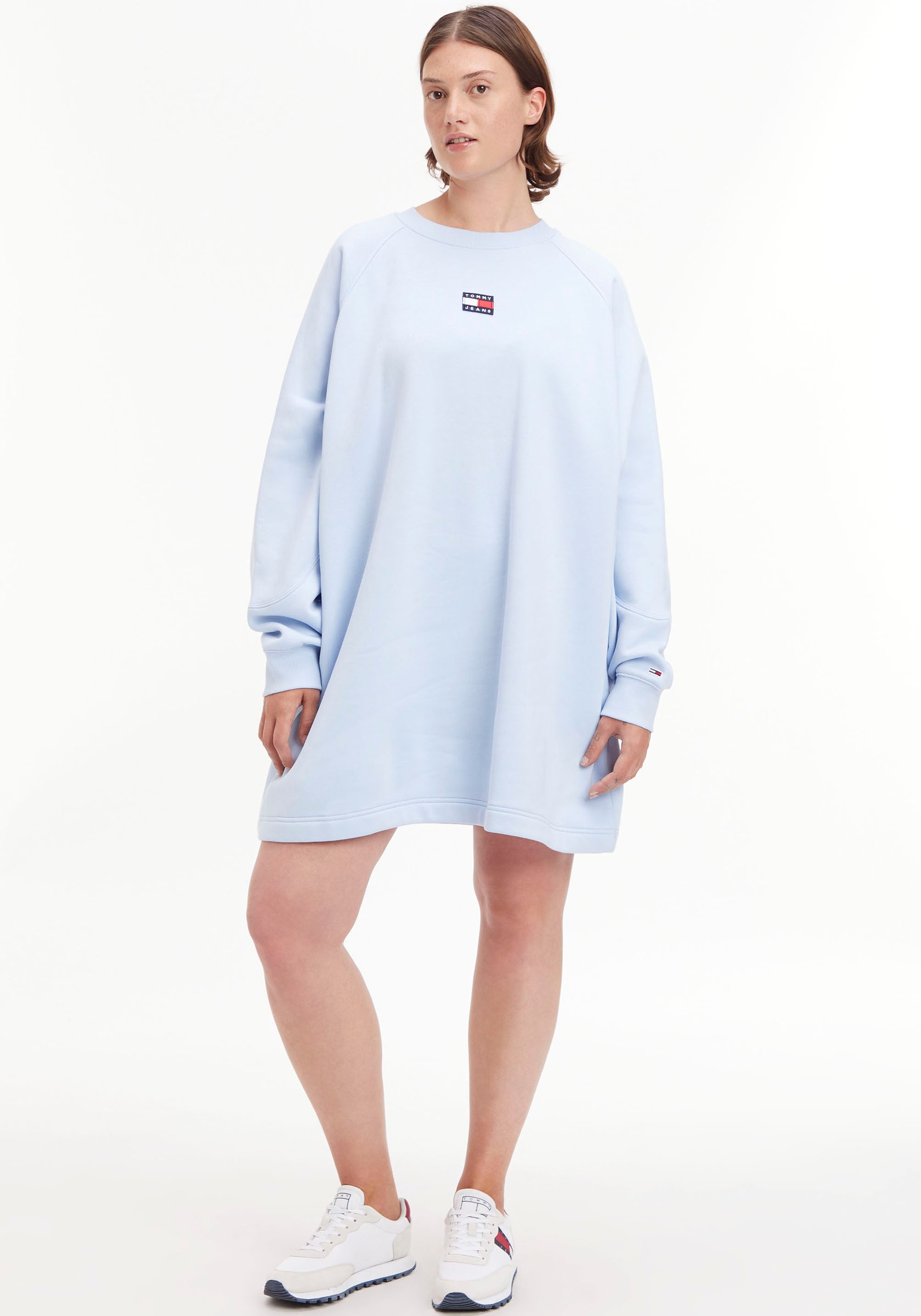 Tommy Jeans Curve Sweatkleid »TJW CRV BADGE HWK CREW DRESS«, mit weich angerauter... kaufen