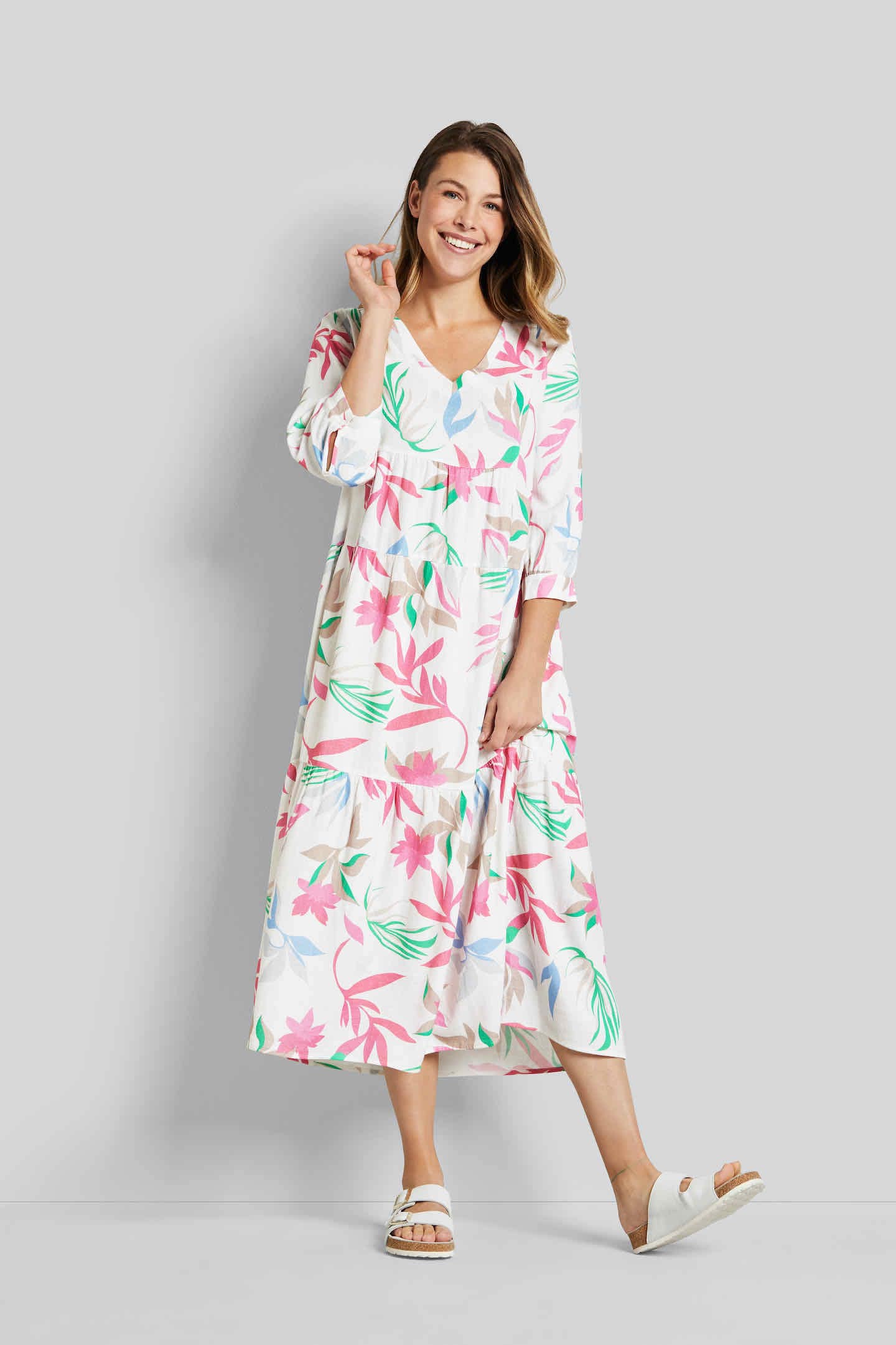 bugatti Sommerkleid mit V-Ausschnitt