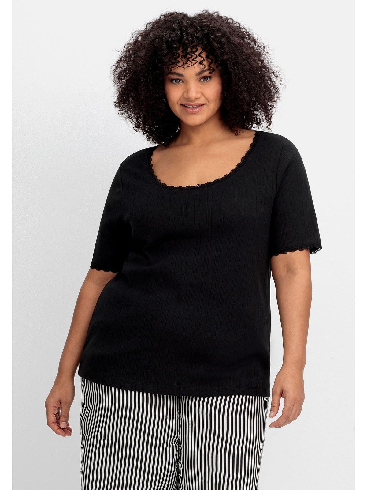 Sheego T-Shirt »Große Größen«, mit Ajourmuster und Spitzendetails online