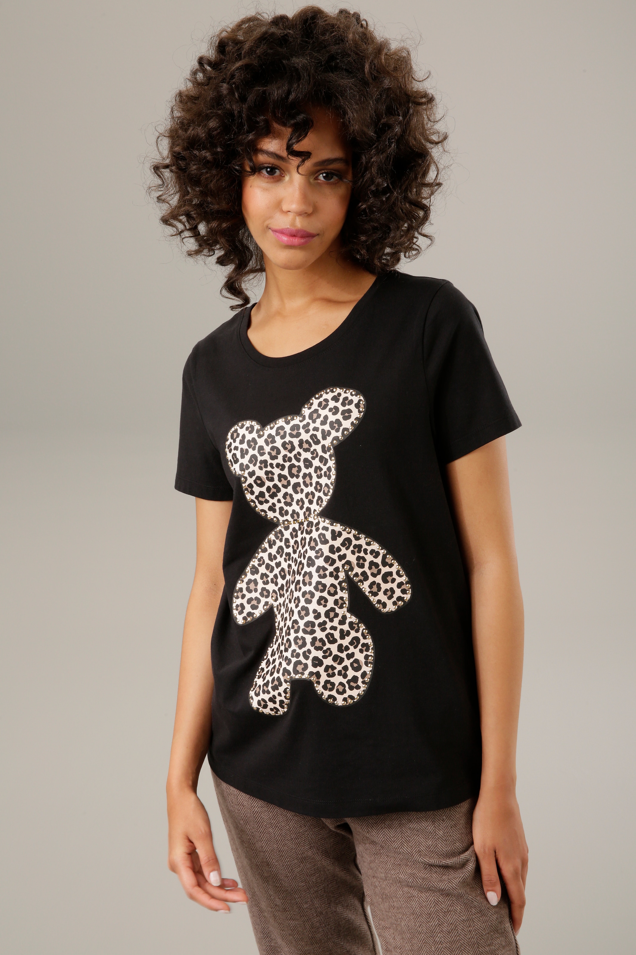 Aniston CASUAL T-Shirt, mit Glanznieten verzierter Bärchen-Frontdruck - NEUE  KOLLEKTIOM shoppen | I'm walking