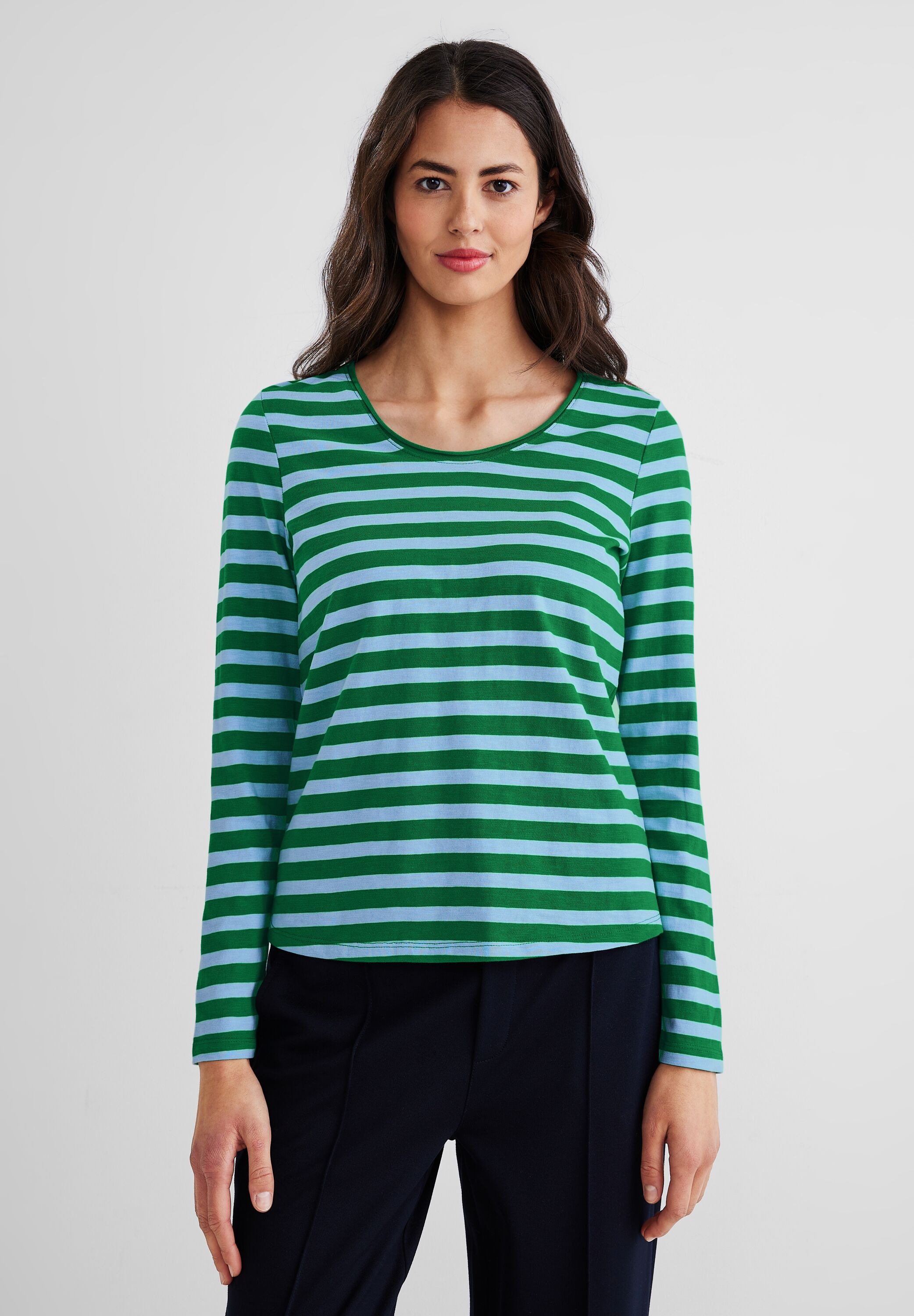 street one -  Langarmshirt, mit abgerundetem V-Ausschnitt