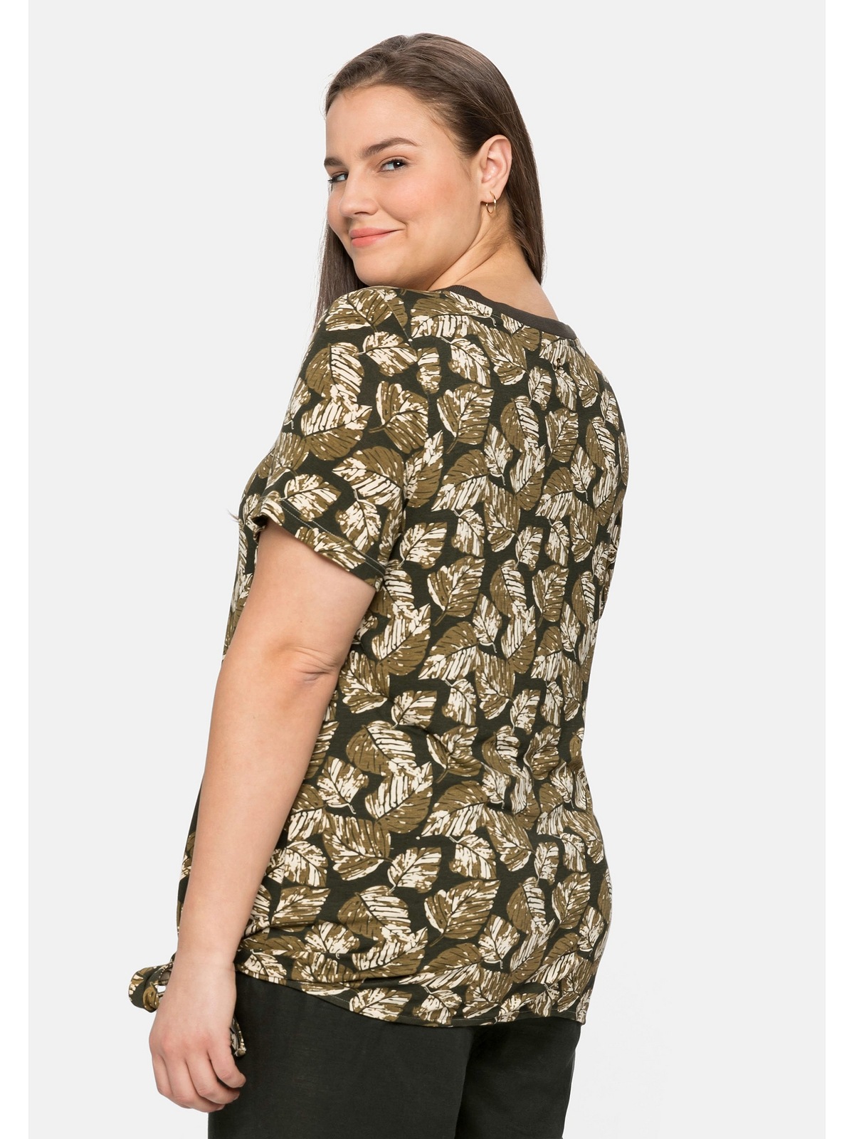 Sheego T-Shirt Große Größen Blätterprint Saum mit und Knoten am