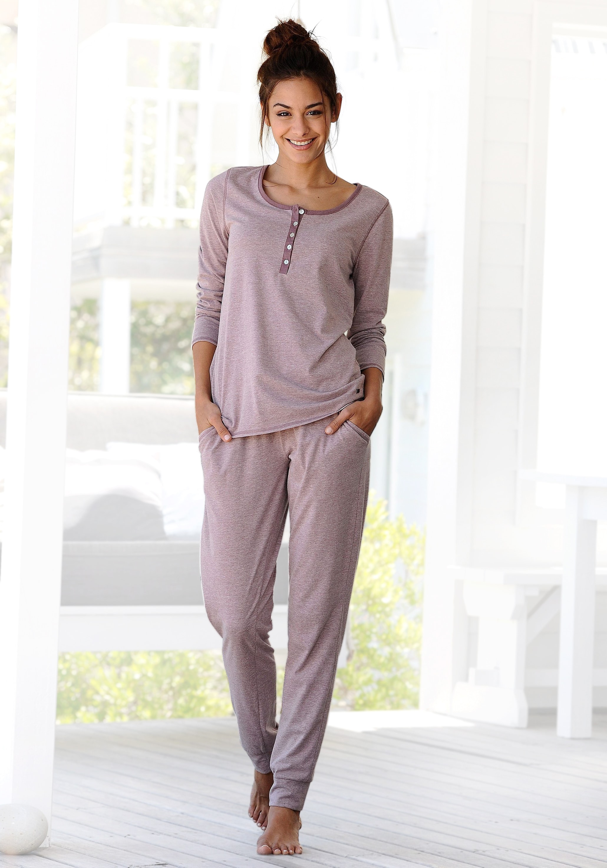 Arizona Pyjama, (2 tlg., 1 Stück), in melierter Qualität mit Knopfleiste &  Wäsche auf Rechnung bestellen