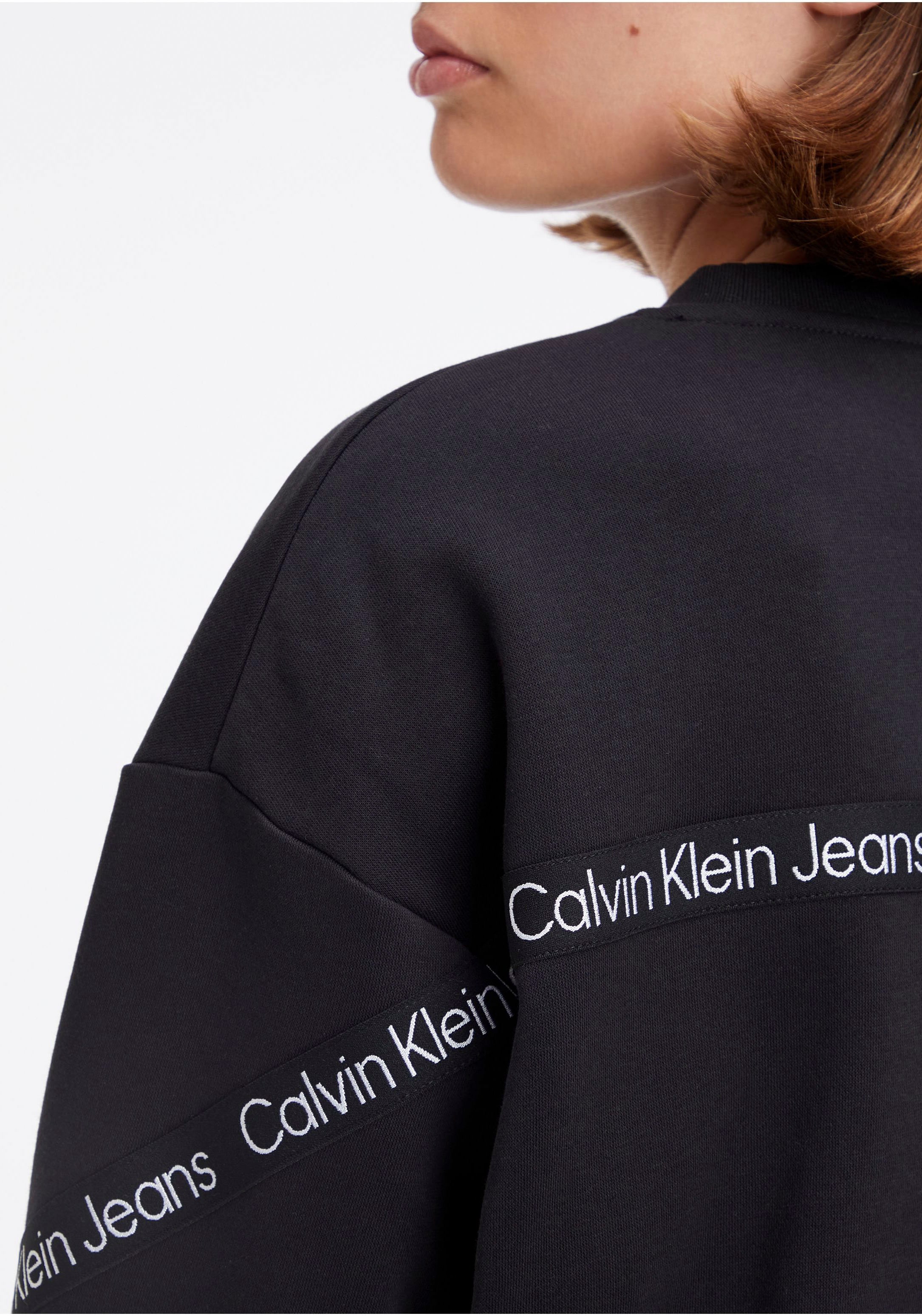 Calvin Klein Jeans Sweatshirt, I\'m | Logo-Tape mit Applikationen walking shoppen