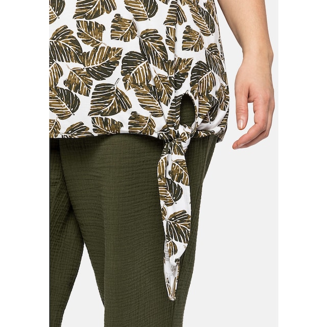 Sheego T-Shirt »Große Größen«, mit Blätterprint und Knoten am Saum shoppen  | I'm walking