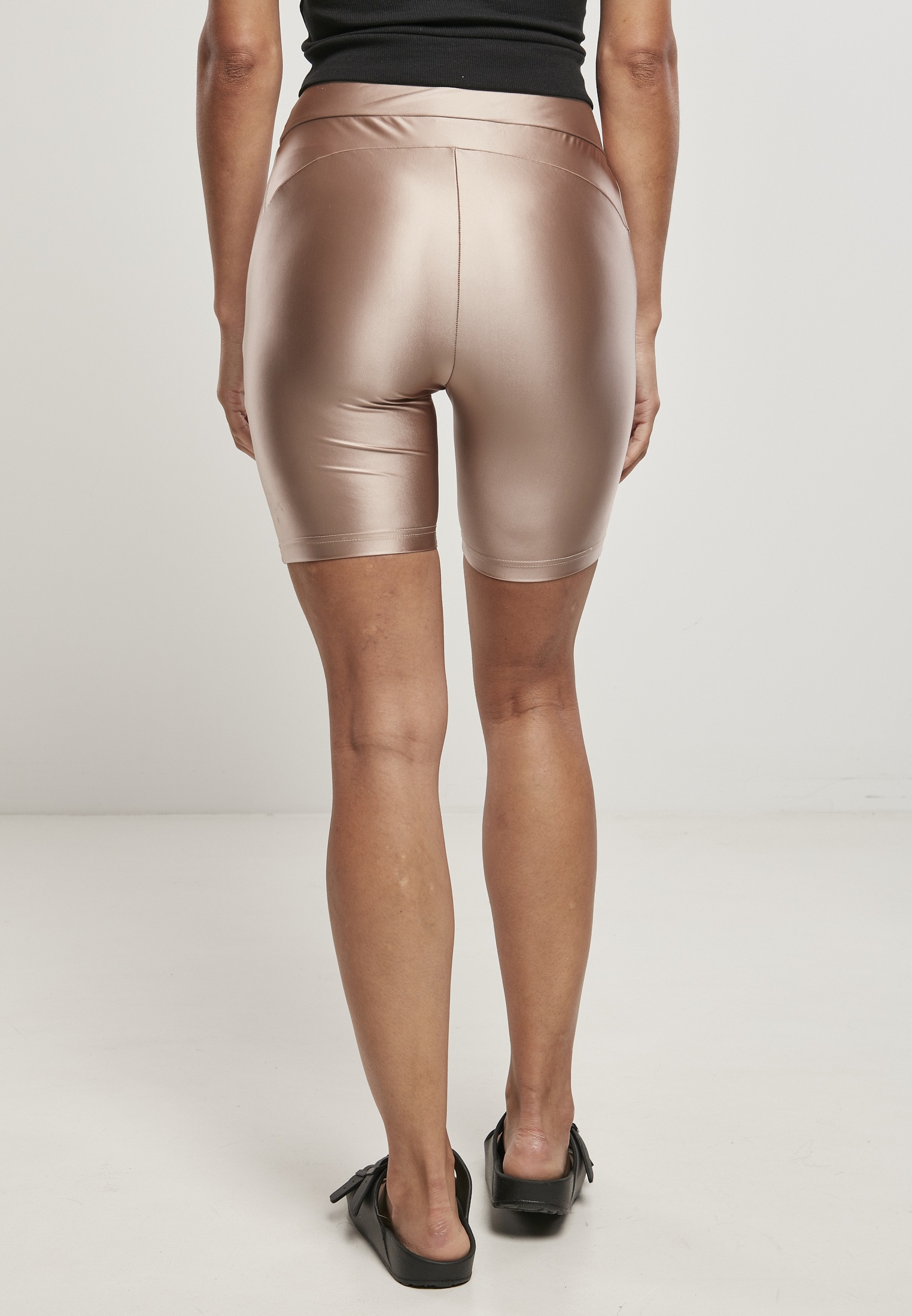 URBAN CLASSICS Stoffhose »Damen Highwaist Metallic Cycle I\'m Ladies walking tlg.) (1 | Shorts 2-Pack«, Shiny