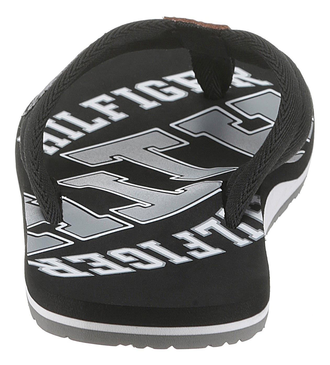 Tommy Hilfiger Zehentrenner »ESSENTIAL TH BEACH SANDAL«, mit Logo Print