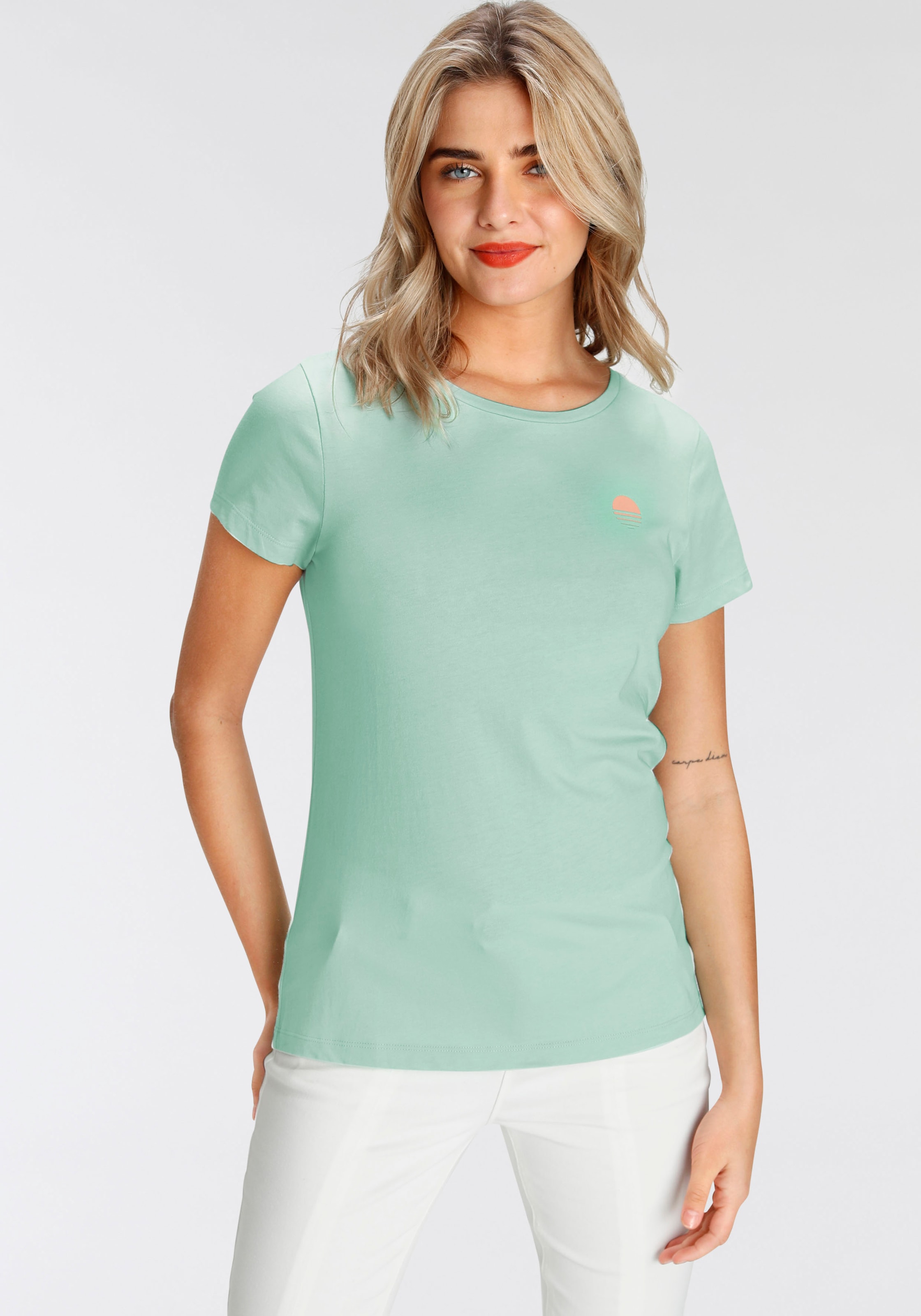 AJC T-Shirt, mit sommerlichen Minimal- und großem Druck hinten online | I\'m  walking