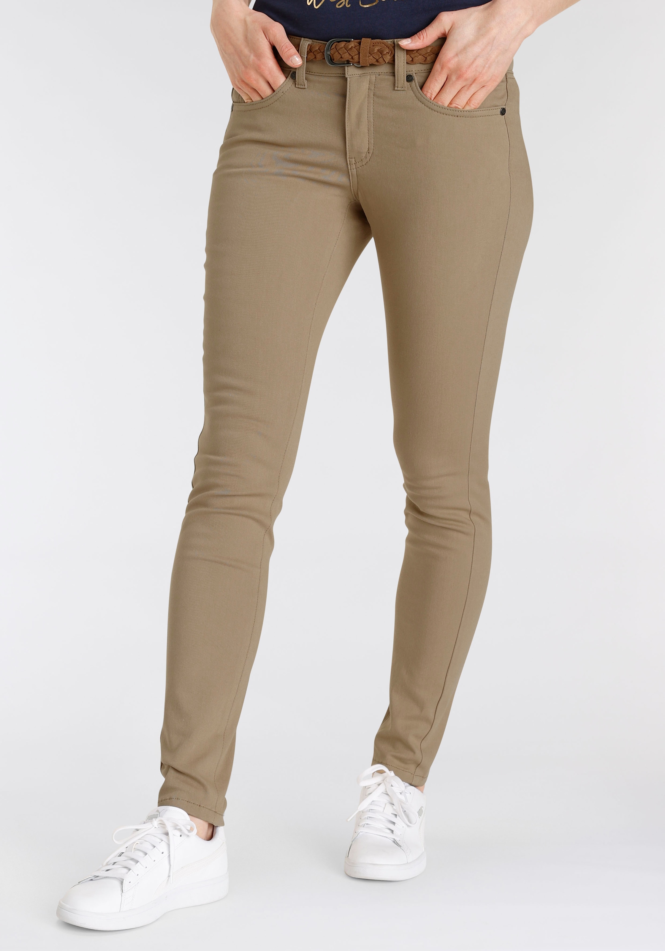 DELMAO Slim-fit-Jeans, (Set, 2 tlg., mit Gürtel), mit modischem  Flechtgürtel ---NEUE MARKE! online | I\'m walking