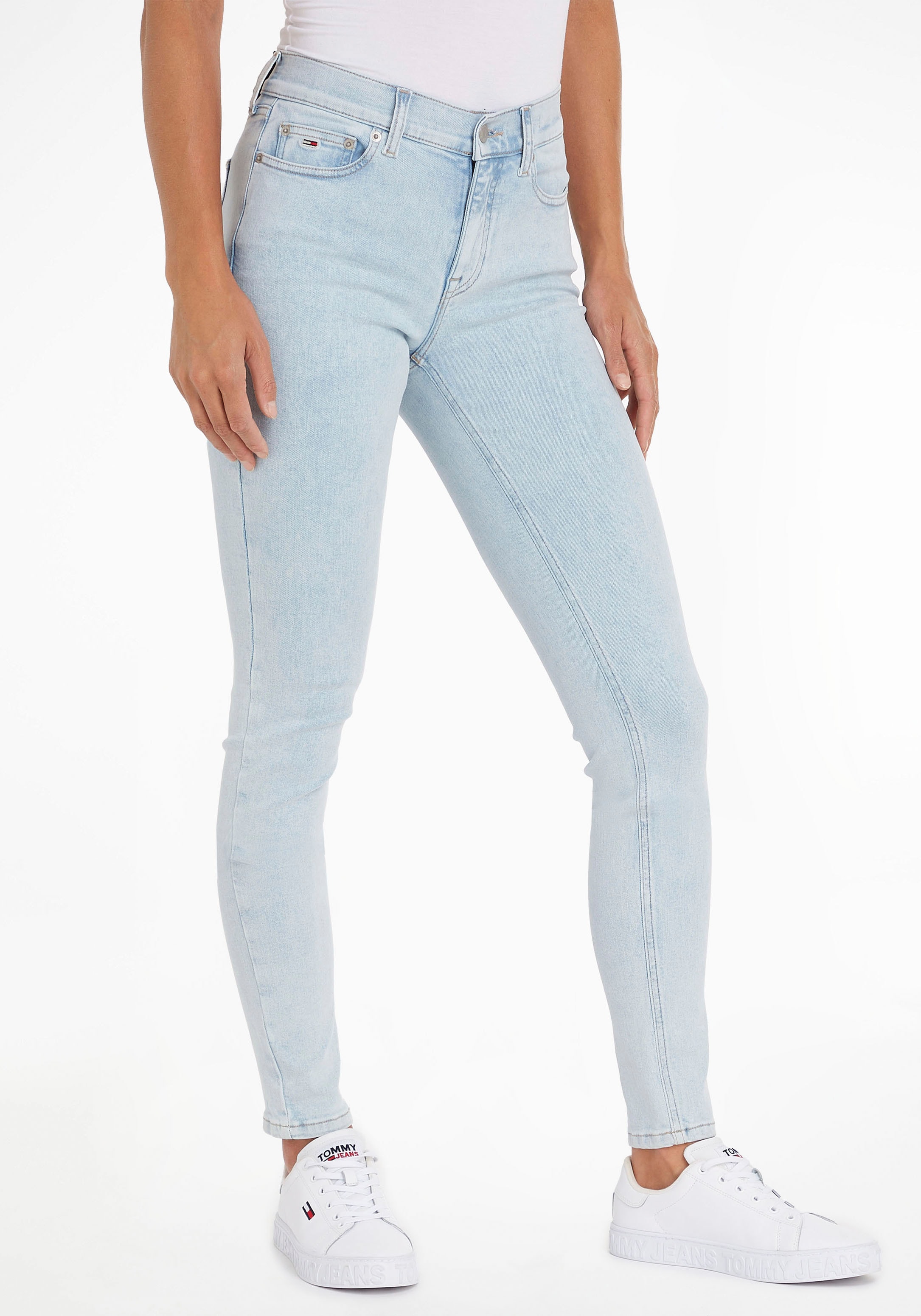 Tommy Jeans Skinny-fit-Jeans mit walking shoppen I\'m »Nora«, | Tommy Passe hinten Jeans Label-Badge &
