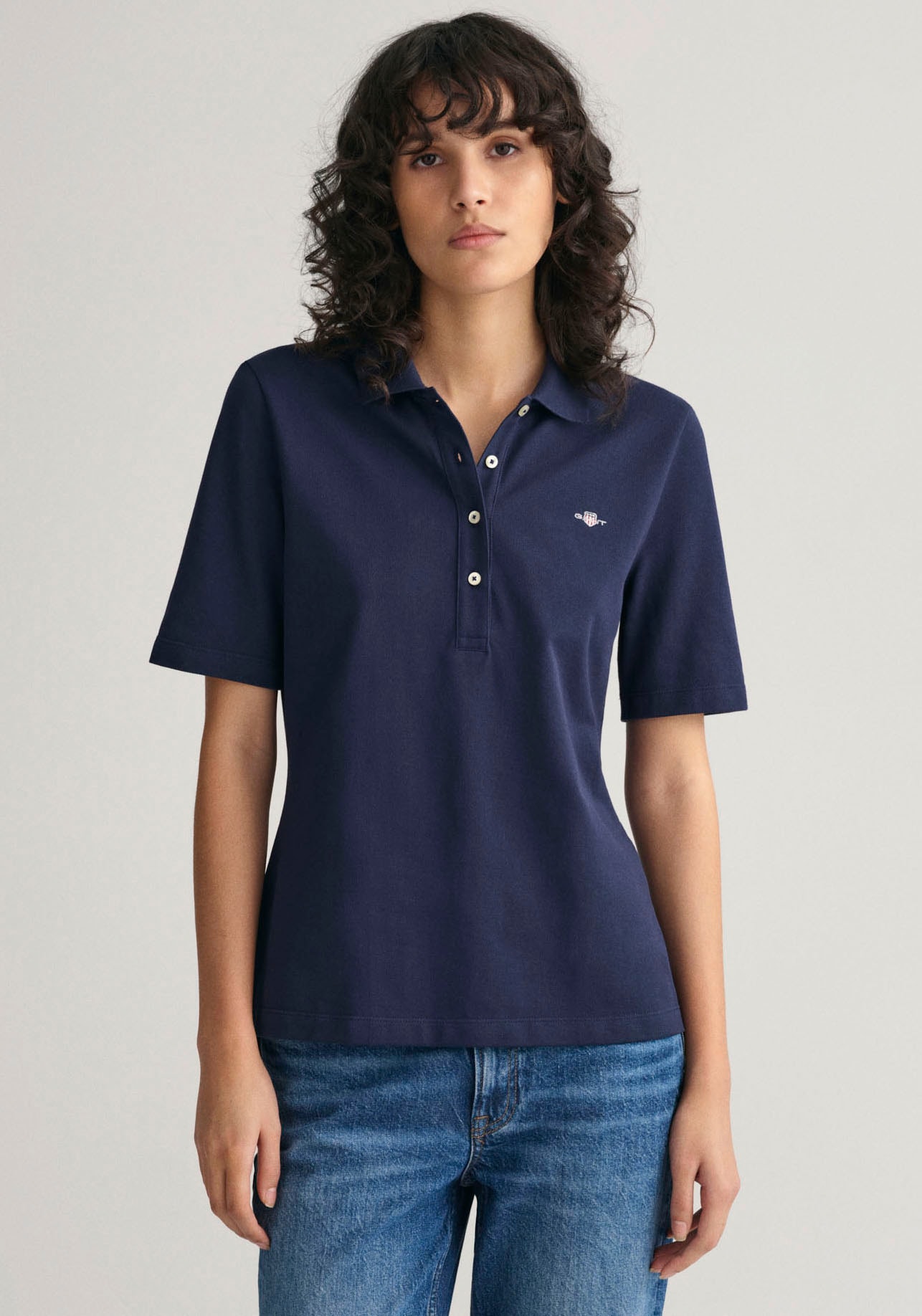 Gant Poloshirt »SLIM SHIELD KA PIQUE POLO«, mit grafischer Logostickerei  auf der Brust bestellen | I\'m walking | Poloshirts