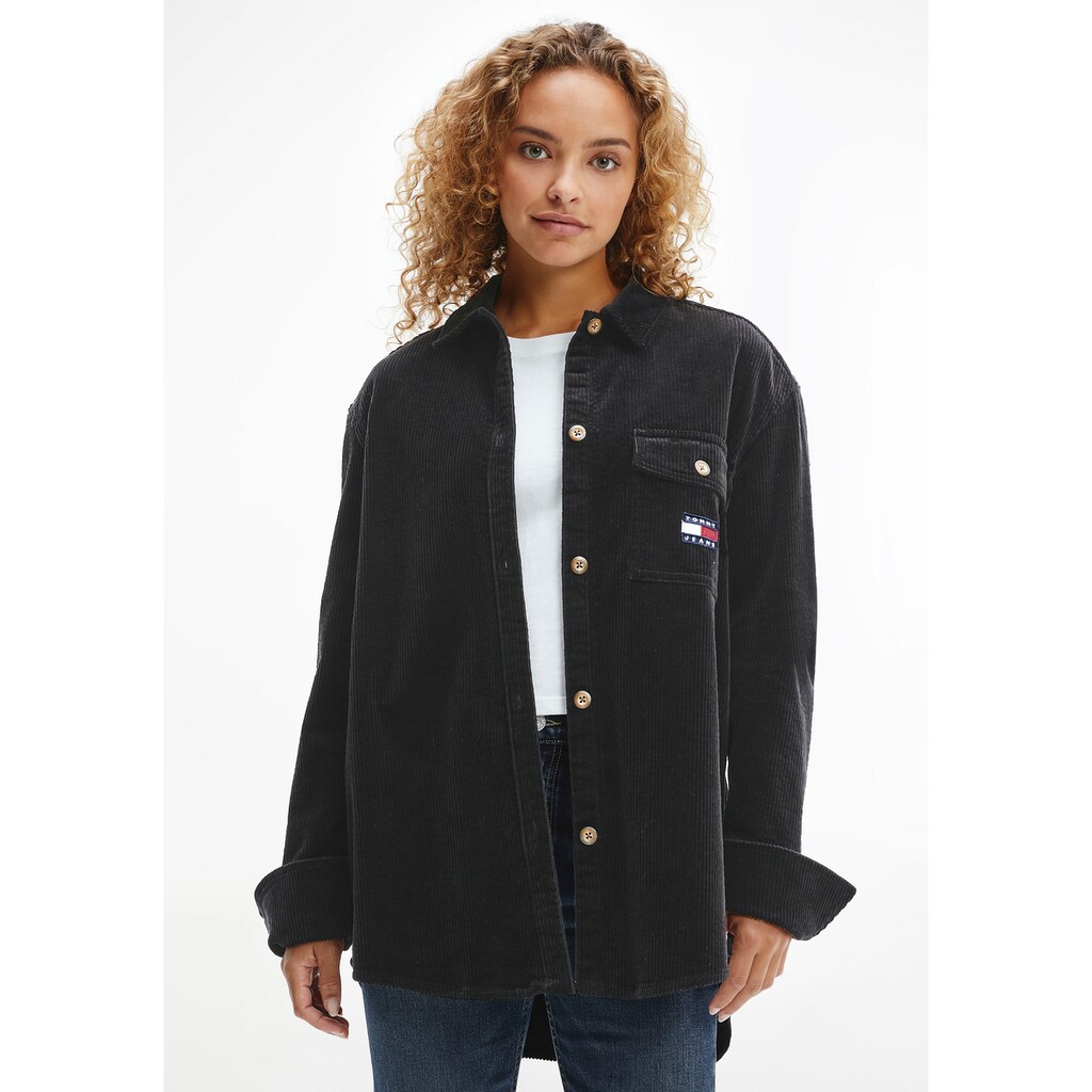Tommy Jeans Hemdbluse »TJW CORD OVERSHIRT«, aus Feincord mit Tommy Jeans Logo-Badge
