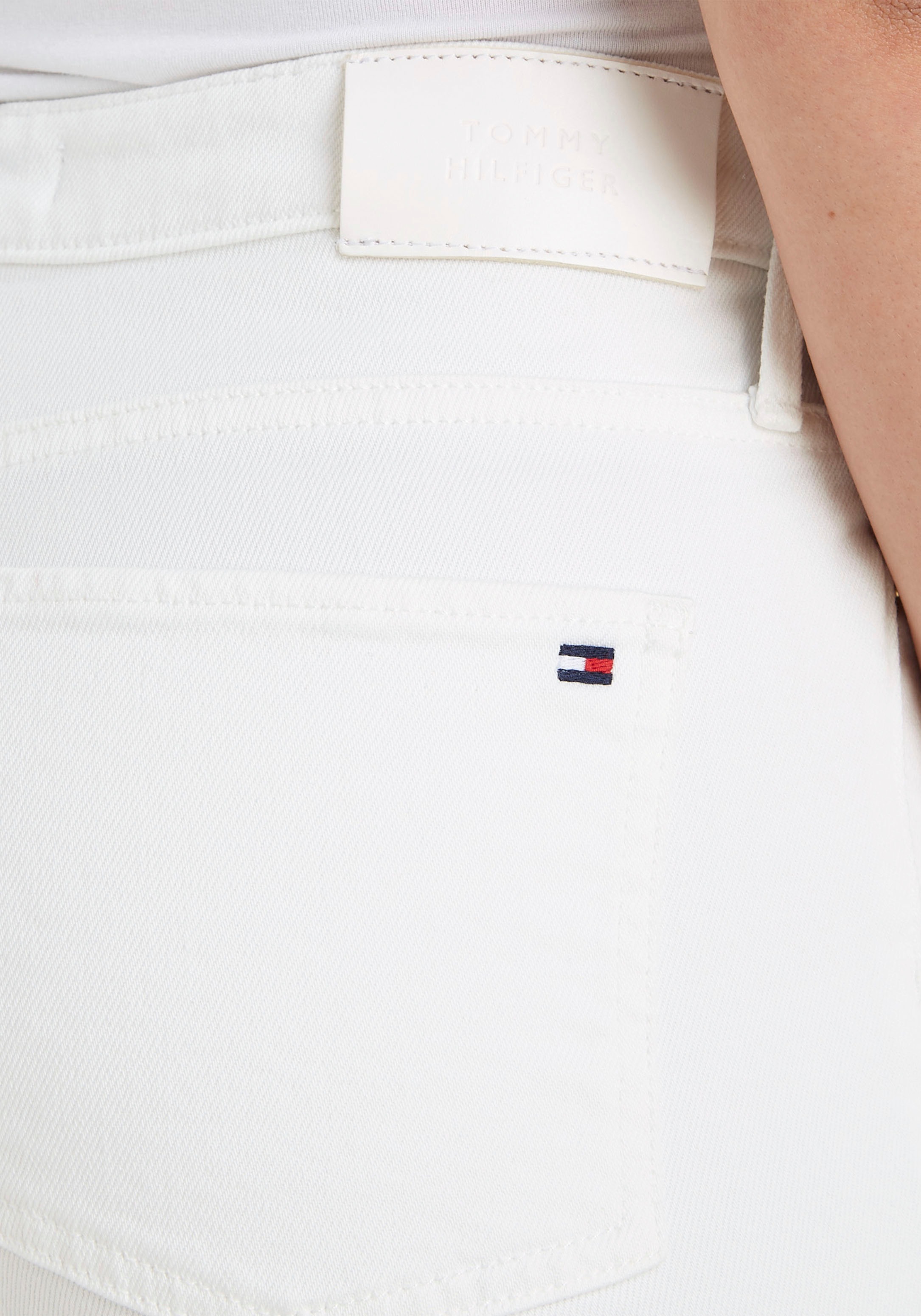 Badge Bootcut-Jeans RW Logo- Tommy Hilfiger walking Tommy | online »BOOTCUT PATY«, Hilfiger mit I\'m